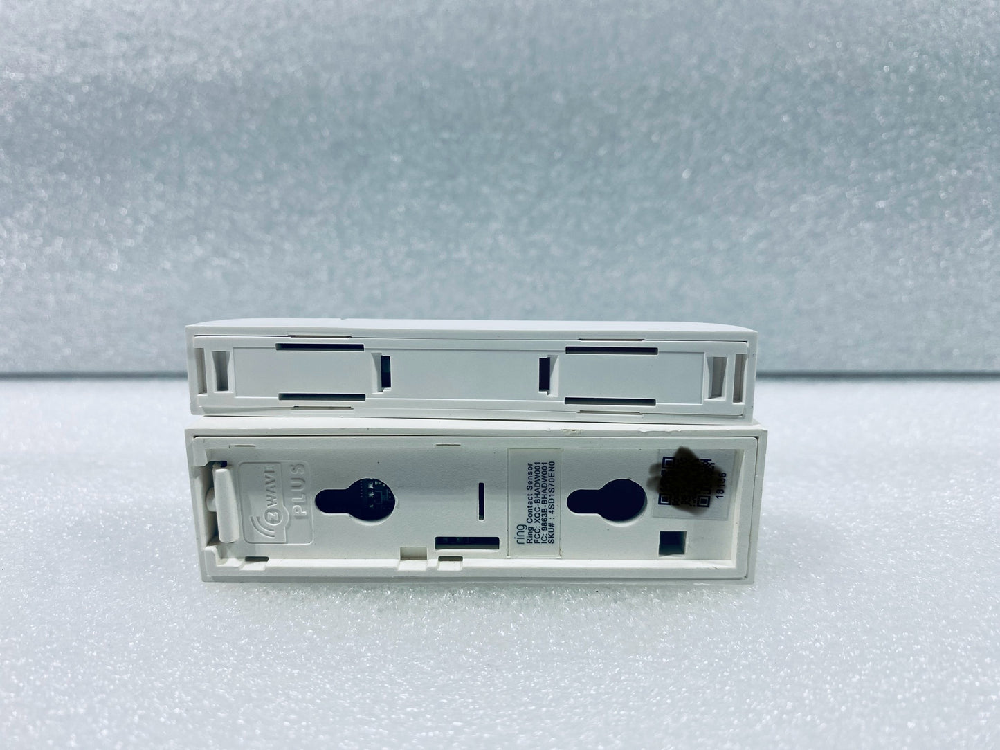 Ring Contact Sensor With Open Window Magnet, White, No Battery, 1st Gen - (READ)