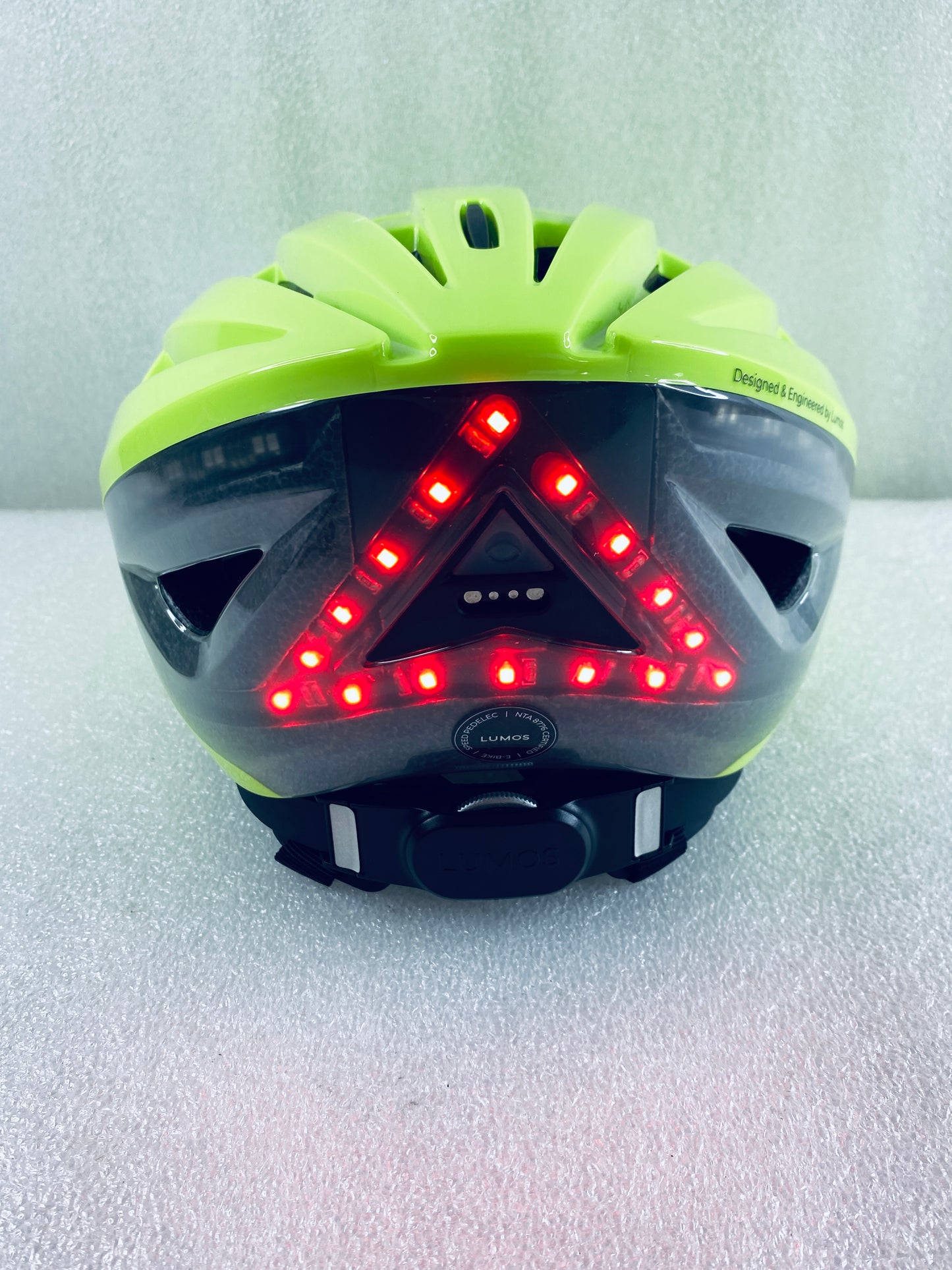 New Other Lumos Kickstart II M/L Electric Lime Smart Bike Helmet With Remote