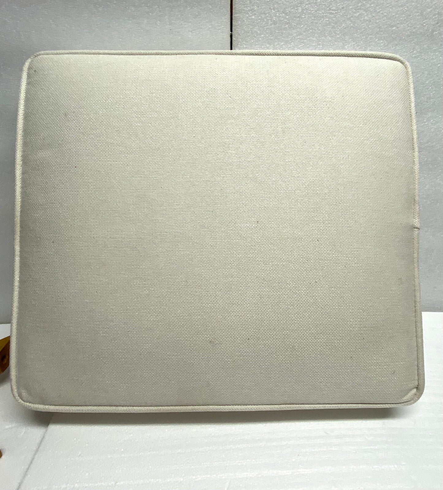 amazon Basics Modern Polyester Foot Stool 18"D x 19.8"W x 18.3"H, Ivory - (READ)