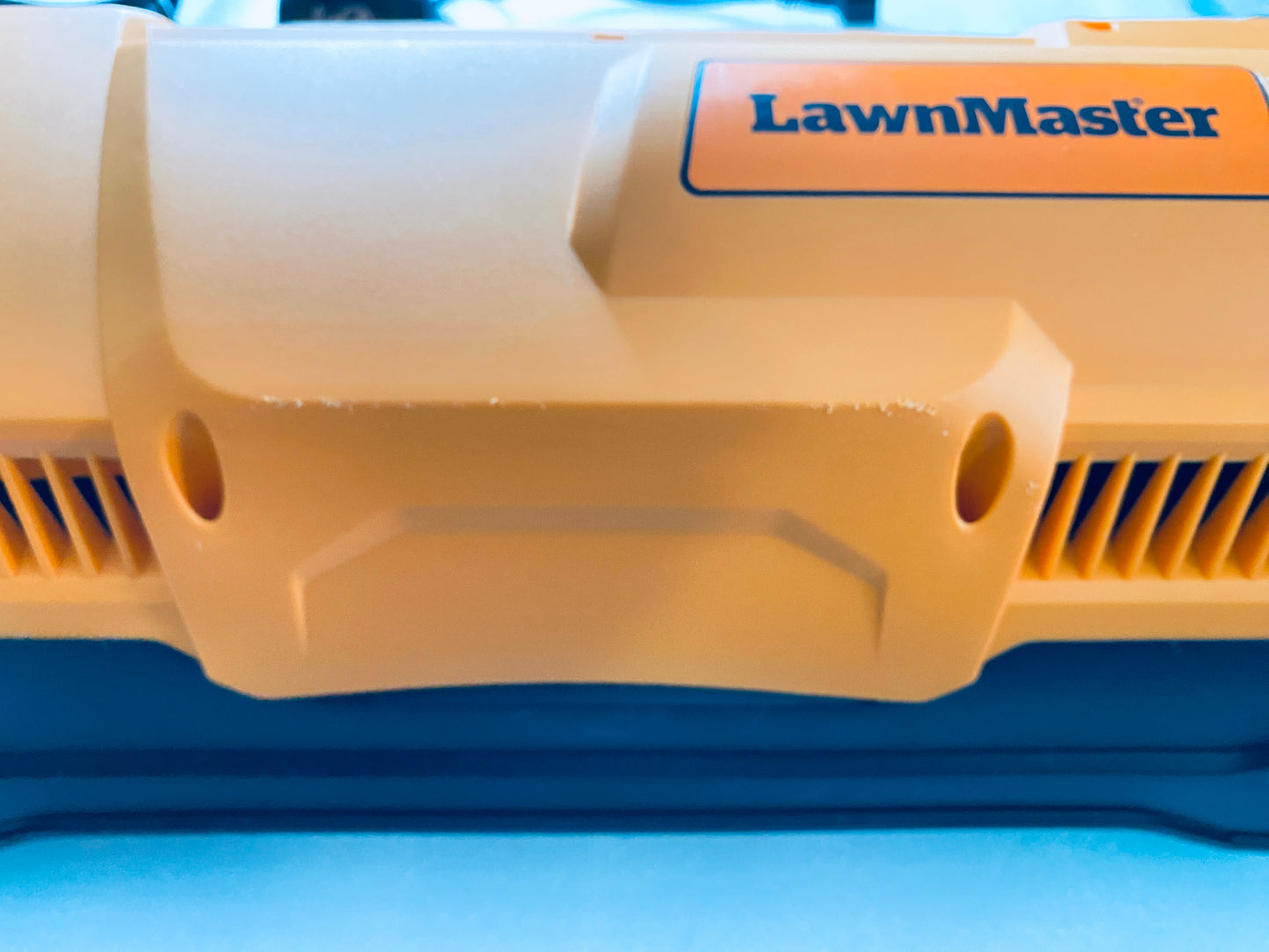 New Other LawnMaster Electric 16” 13Amp Dethatcher & Scarifier W/ Collection Bag