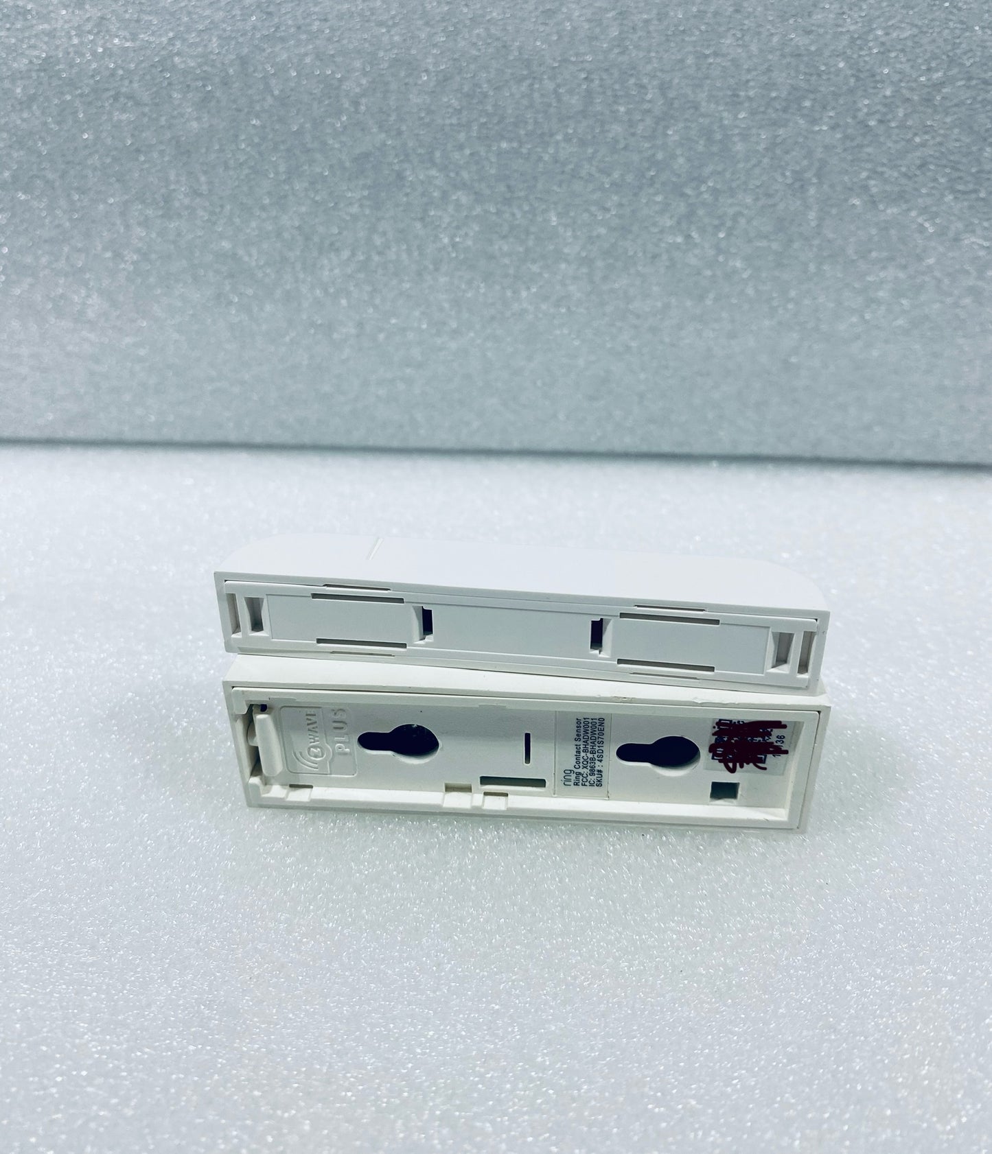 Ring Contact Sensor With Open Window Magnet, White, No Battery, 1st Gen - (READ)