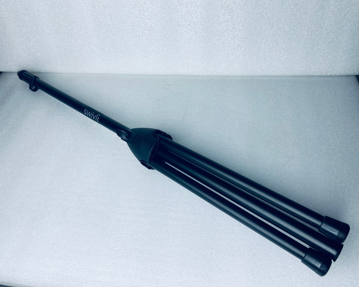 New Other-Swivl Adjustable Video Camera Tripod Floor Stand 32"-63" Black- (READ)