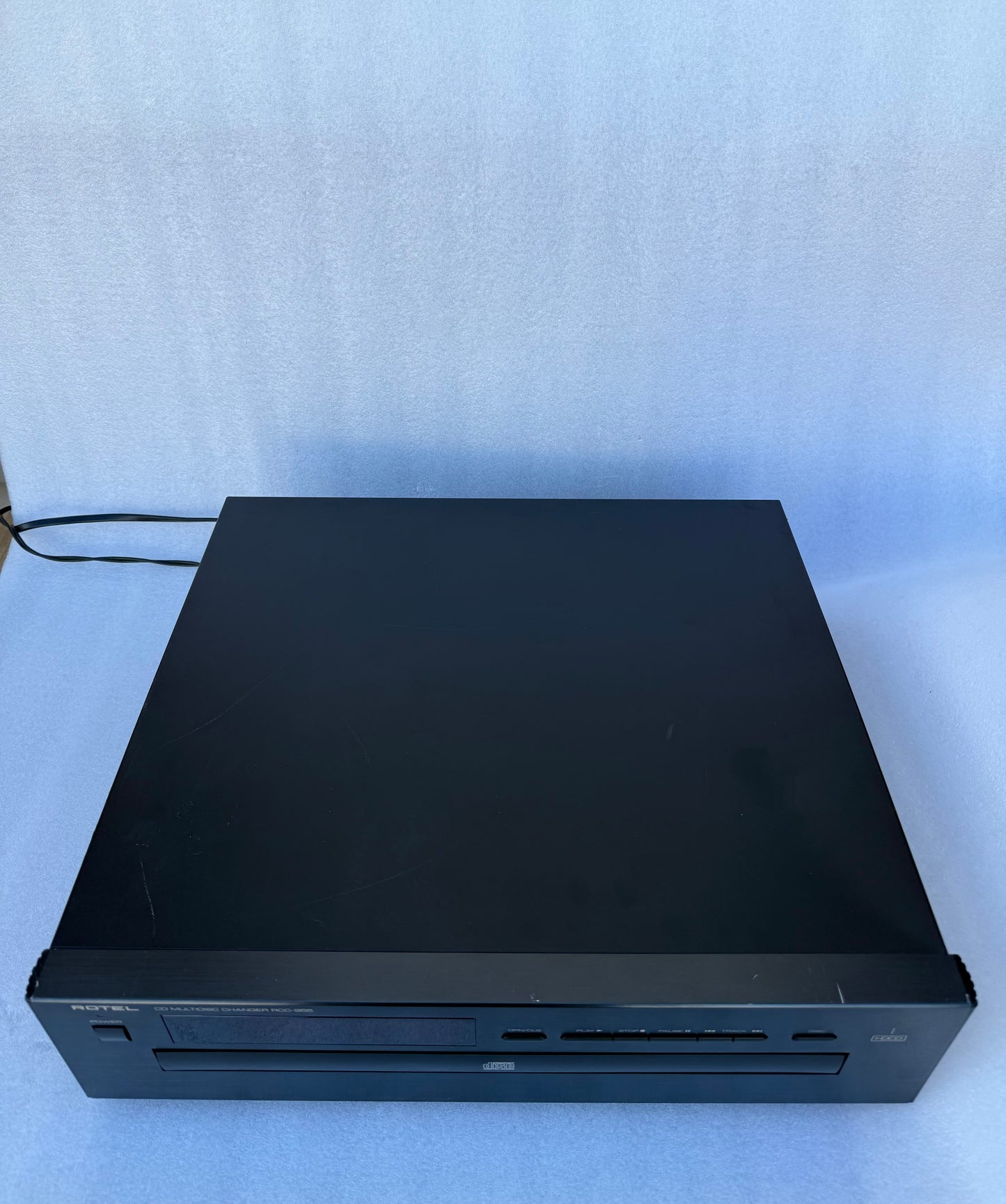 rotel 5 CD Multidisc Changer 15W, RCC-955, Black, 17" x 15" x 4" - (READ)