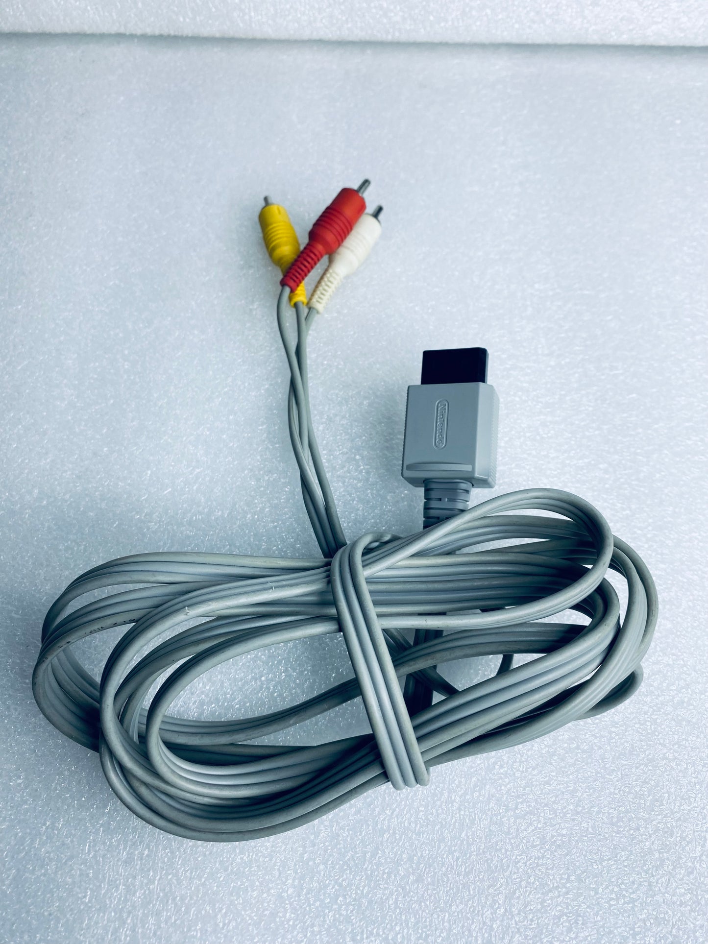 official OEM Nintendo Wii AV Audio Video Cable Cord, Gray, RVL-009 - (READ)
