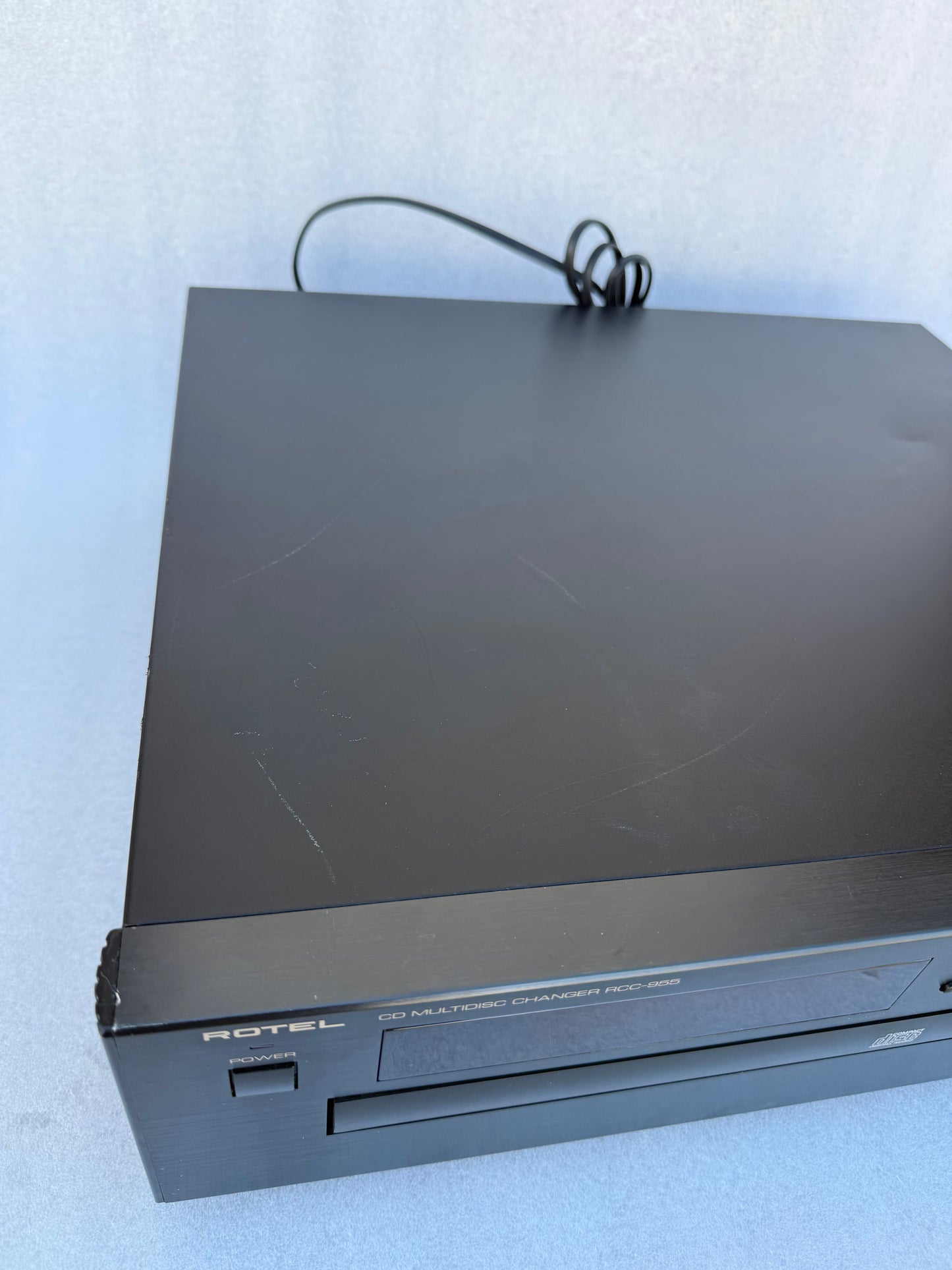 rotel 5 CD Multidisc Changer 15W, RCC-955, Black, 17" x 15" x 4" - (READ)