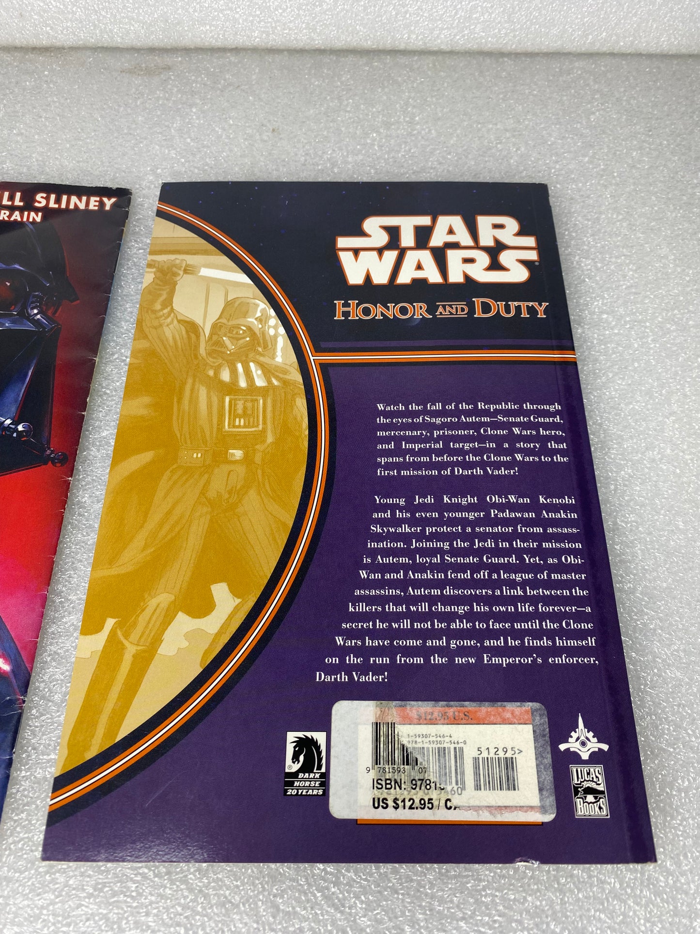 #46 - lot of 2 - Marvel & Dark Horse Star Wars Comic Books - (READ) - (IN CONDITION AS SHOWN)
