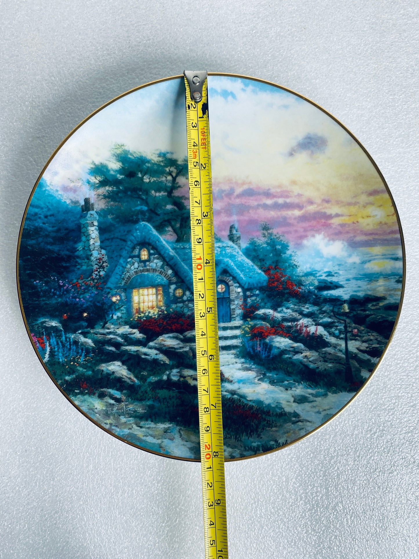 thomas Kinkade's Enchanted Cottages "Seaside Cottage" Round Plate With COA