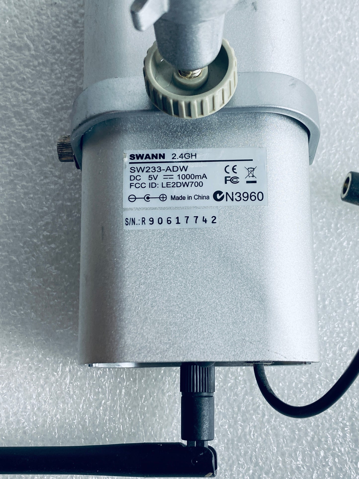 swann Advanced Digital Wireless Security Camera, ADW-300 - (READ)