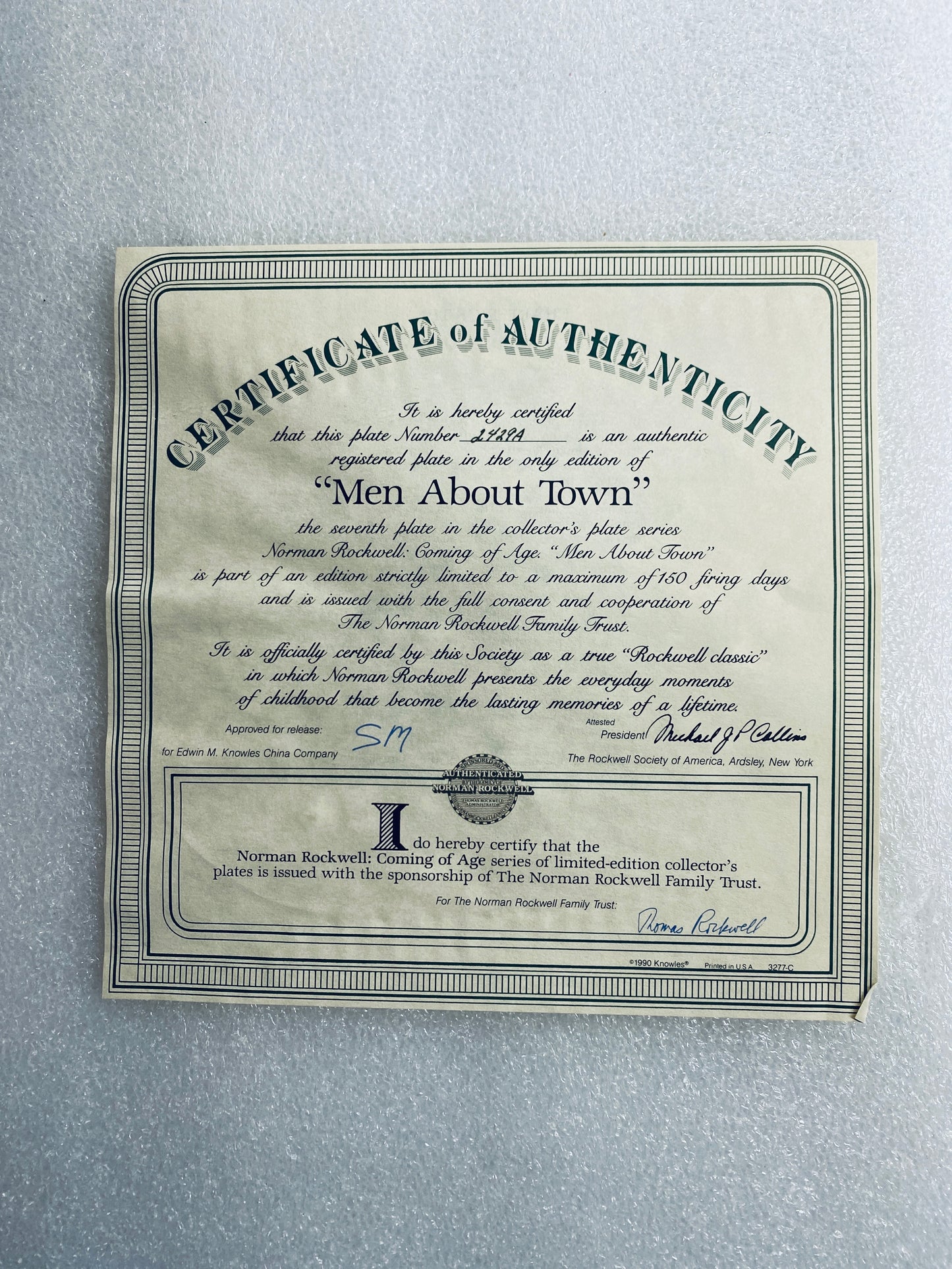 #99 - norman Rockwell "Men About Town" 8 1/2" Decorative Plate With COA - (In Condition As Shown) (Copy)