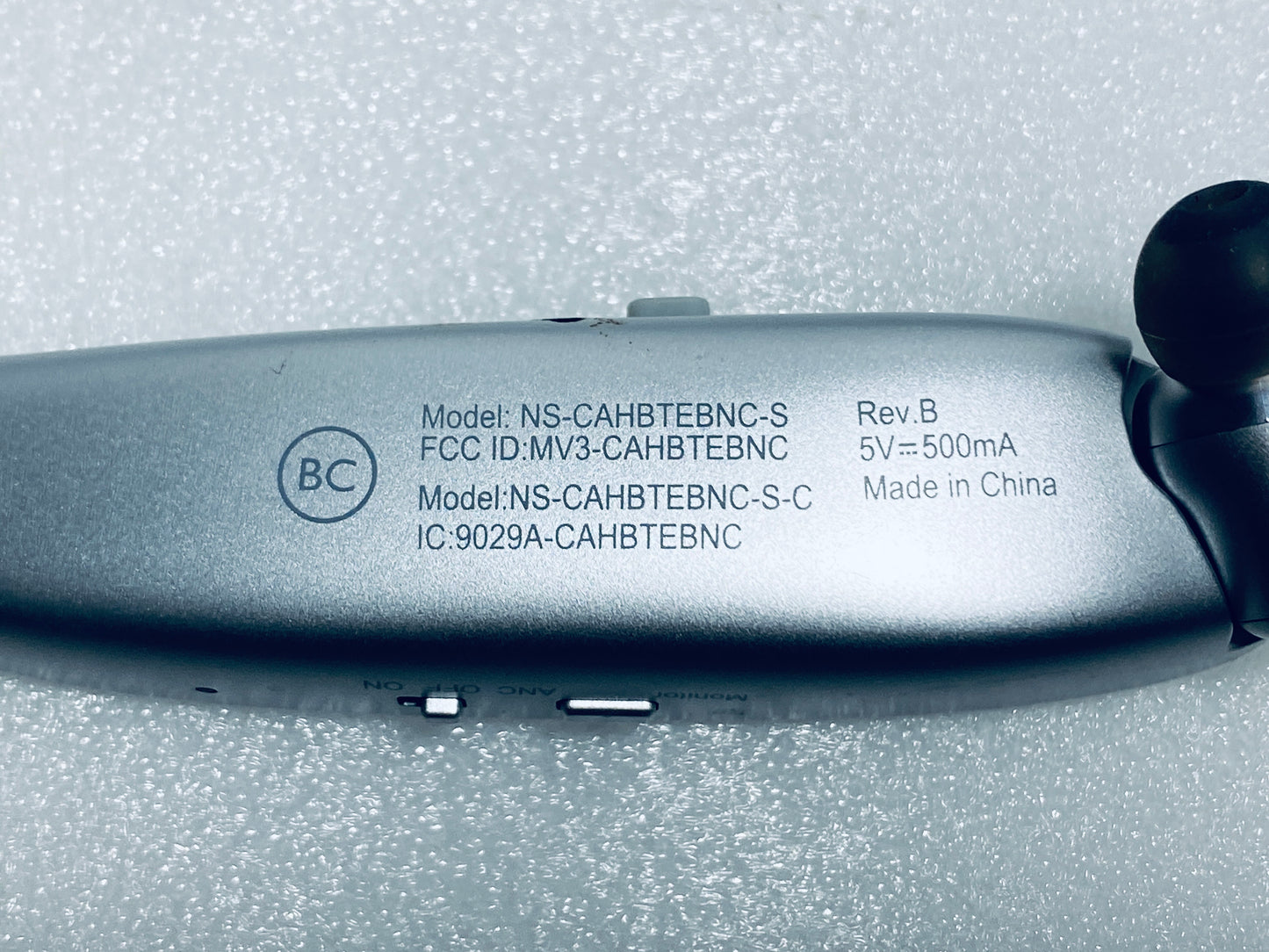 #149 - Insignia Wireless Bluetooth In-Ear Headset With Built-In Microphone, NS-CAHBTEBNC-S - (IN CONDITION AS SHOWN)