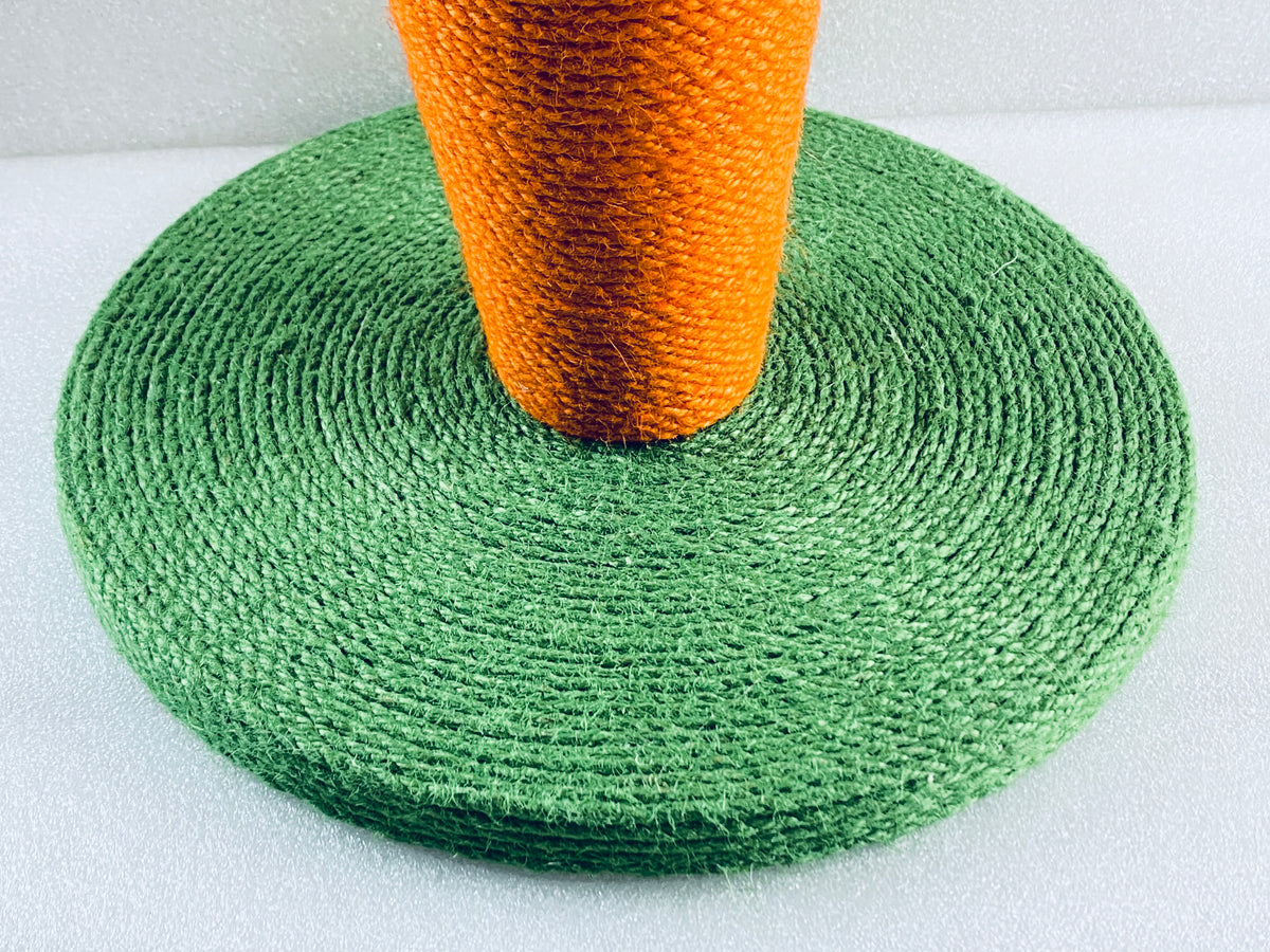 New EveryYay Medium Novelty Carrot Cat Scratch Post, 11.8"L x 11.8"W x 18.1"H