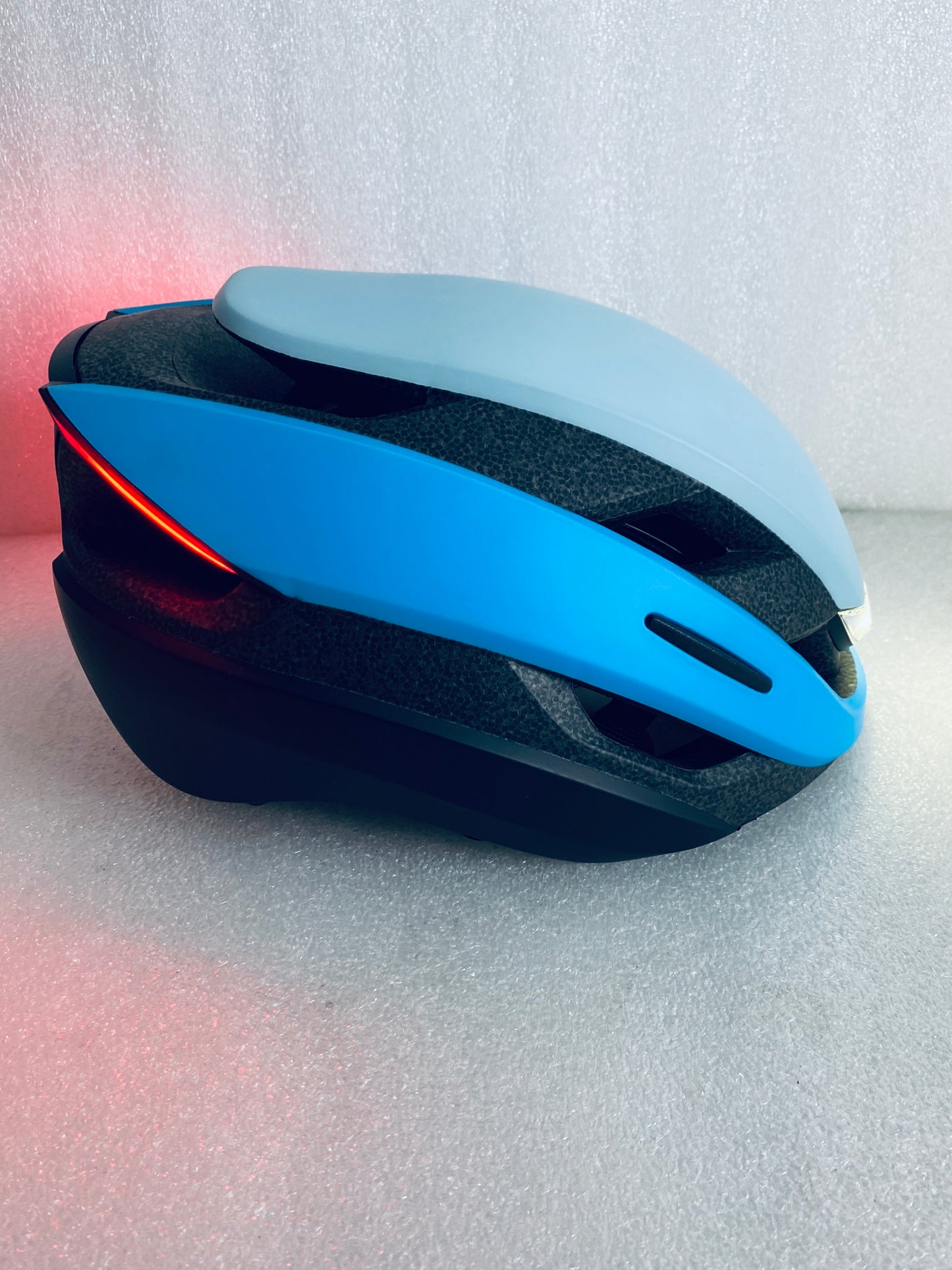 New Other Lumos Ultra Size M/L Bluetooth The Freshmaker Smart Helmet With Remote