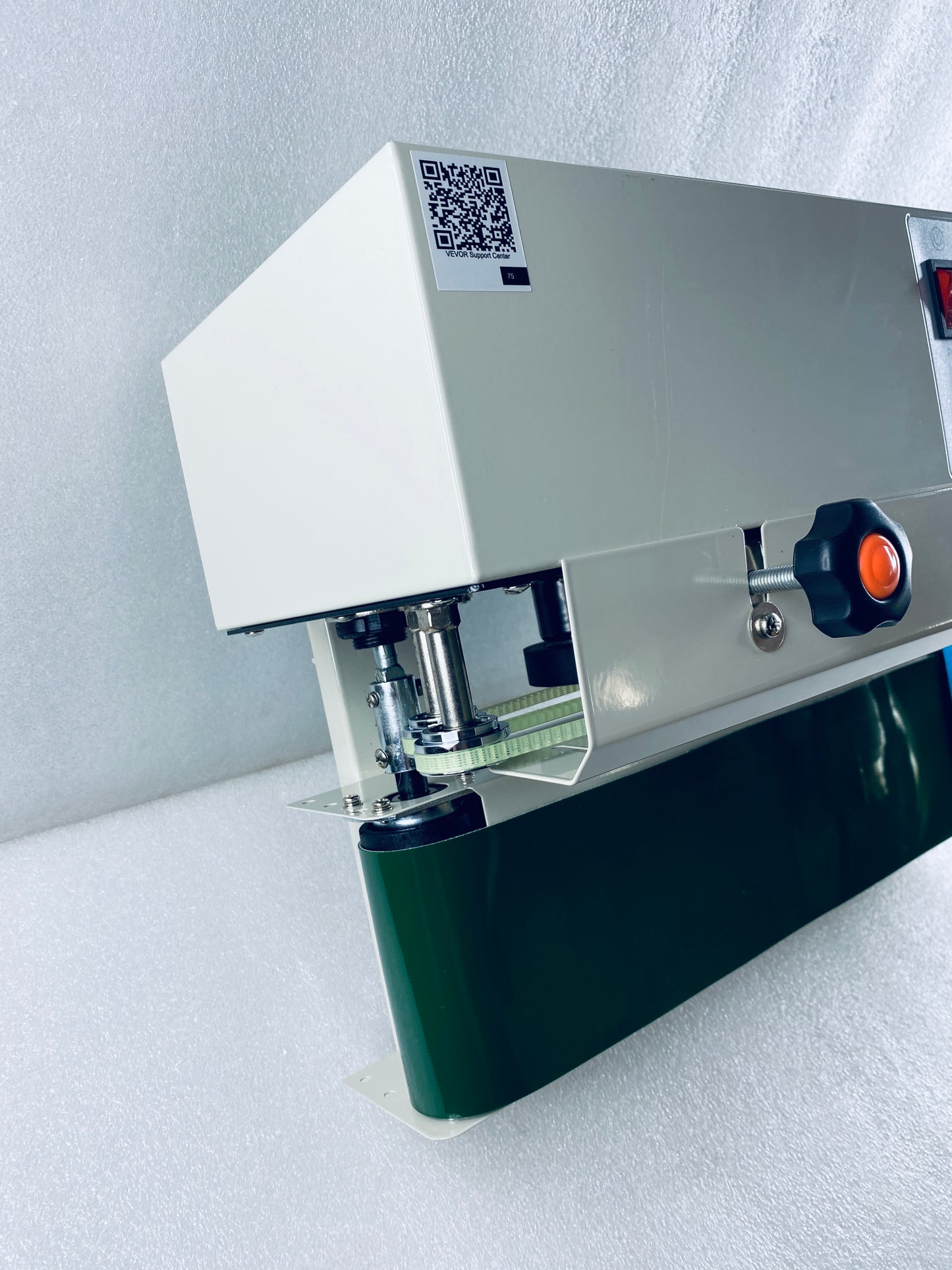 New Open Box VEVOR Continuous Bag Band Sealing Machine With Temperature Control
