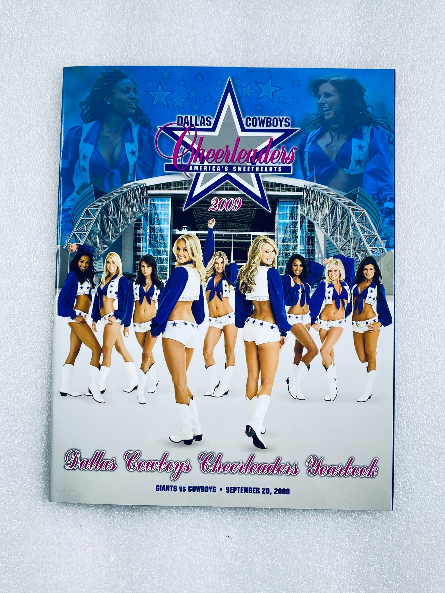 Dallas Cowboys Cheerleaders YearBook America's Sweethearts September, 2009
