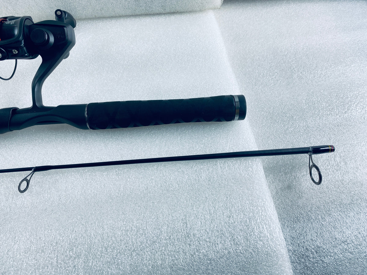 New Other Ugly Stik GX2 5' Light Spinning Combo, Black/Red