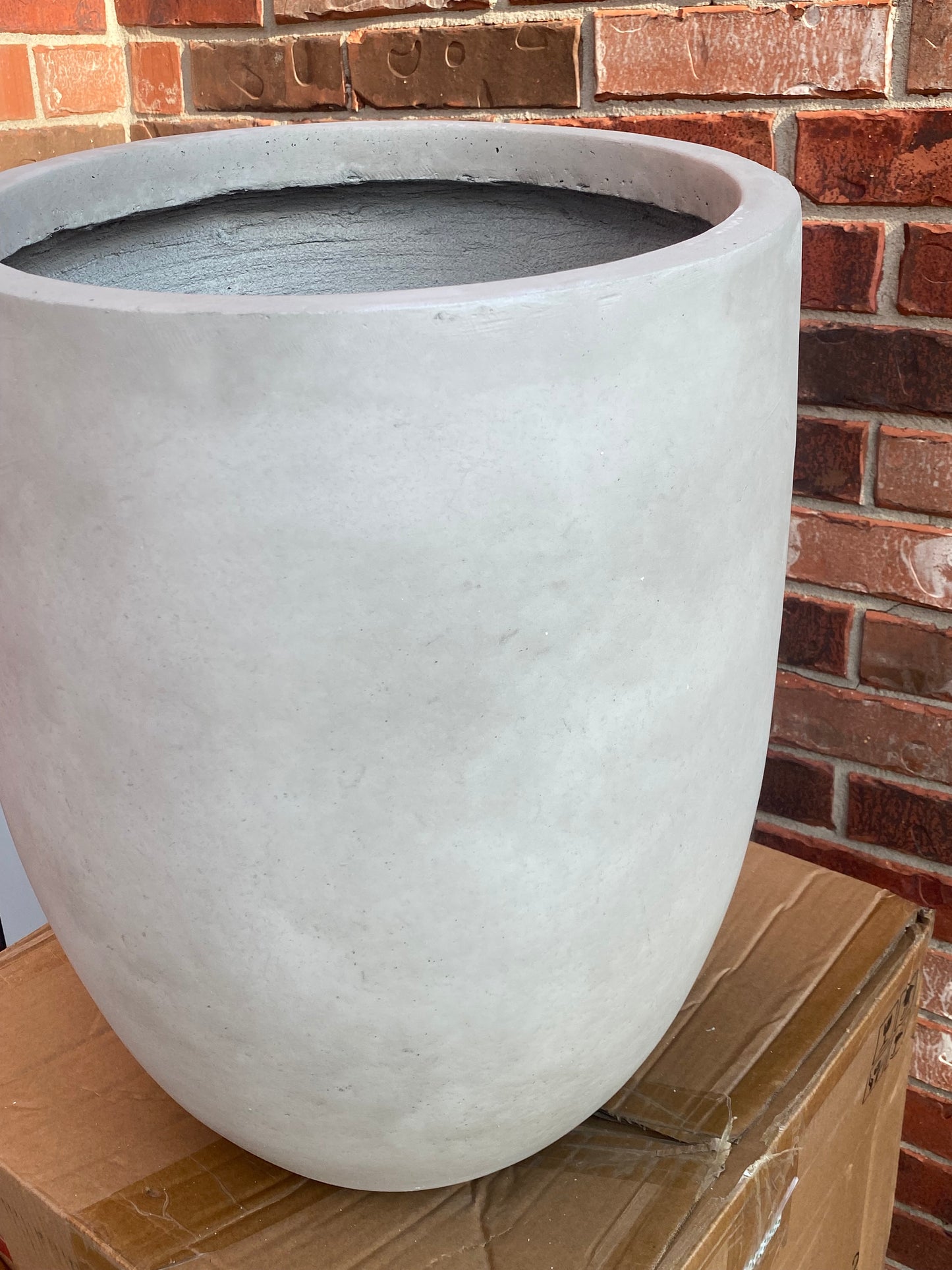 New Kante 21.7” Weathered Concrete Tall Modern Round Large Planter W/ Rubber Plug