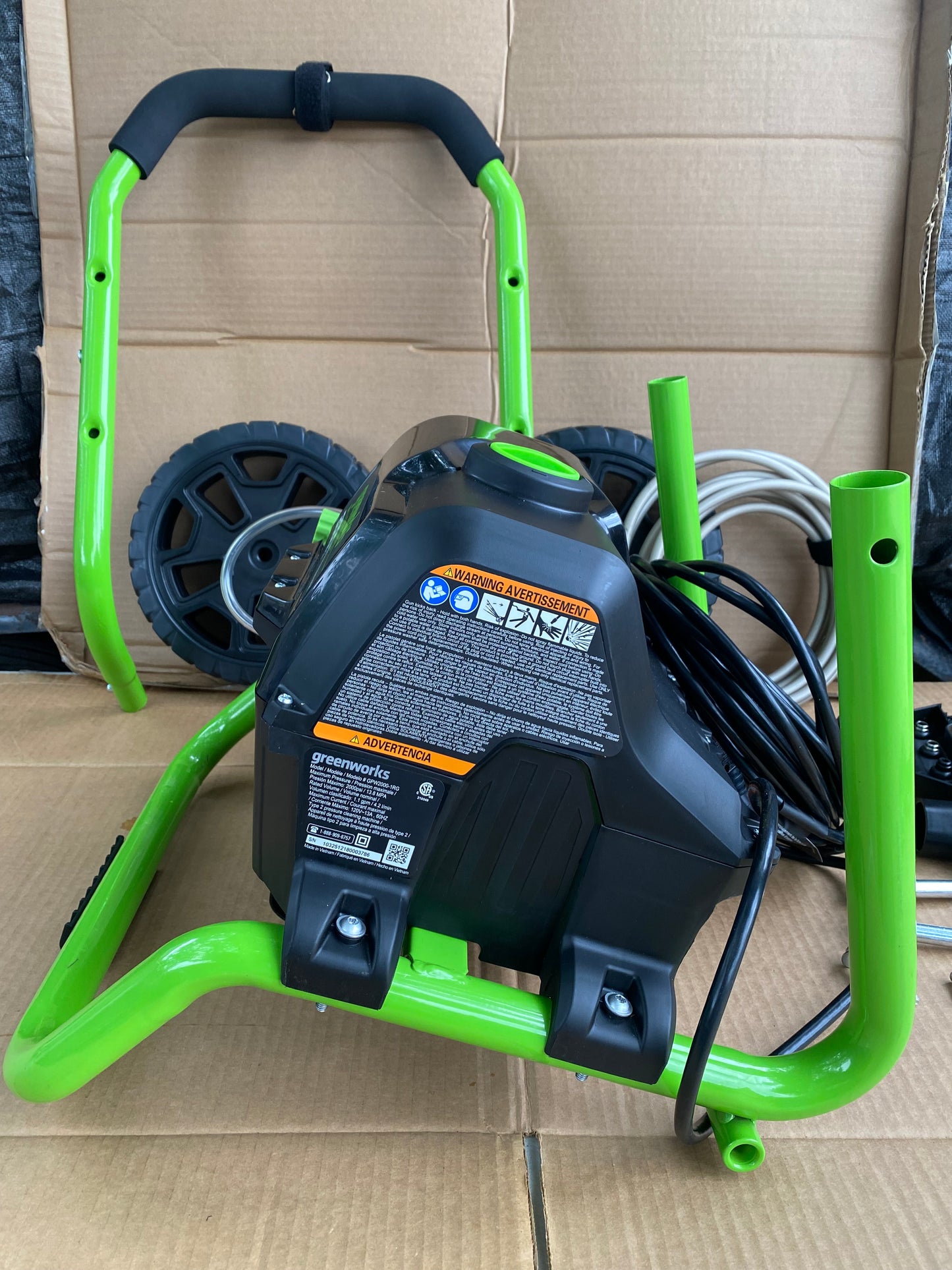 Greenworks 2000 PSI 1.1 GPM Max Electric Power Washer W/ 25°, 40° & Soap Nozzle