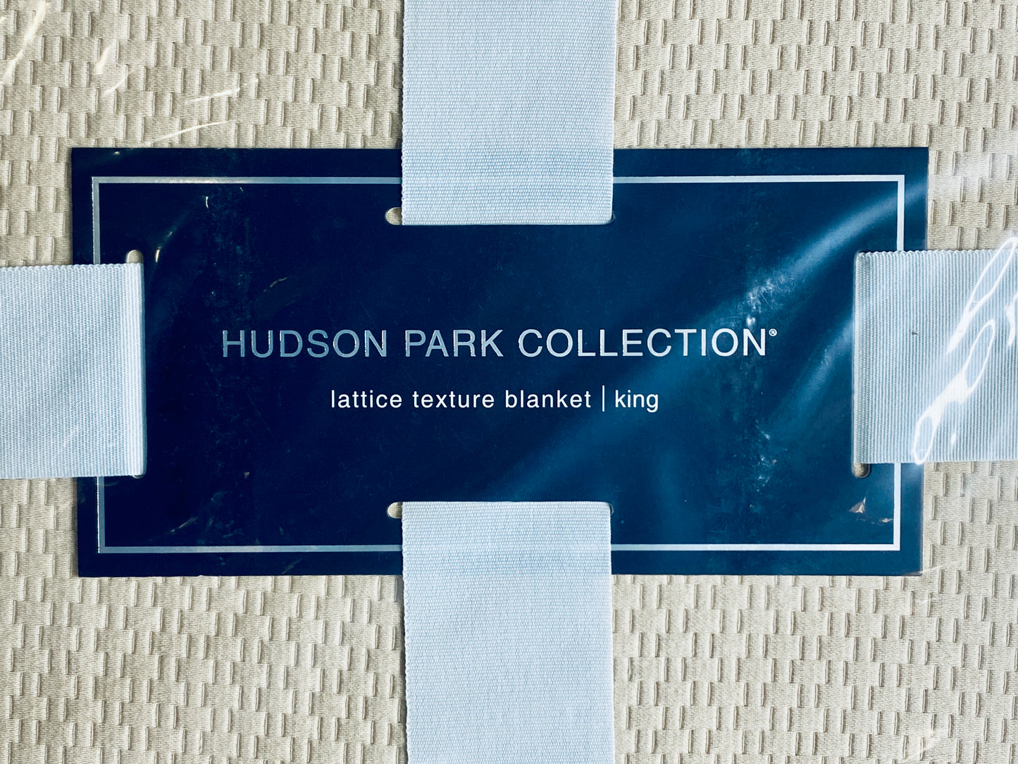 New - Hudson Park Collection King Pebble Lattice Texture Blanket, 108" x 90"