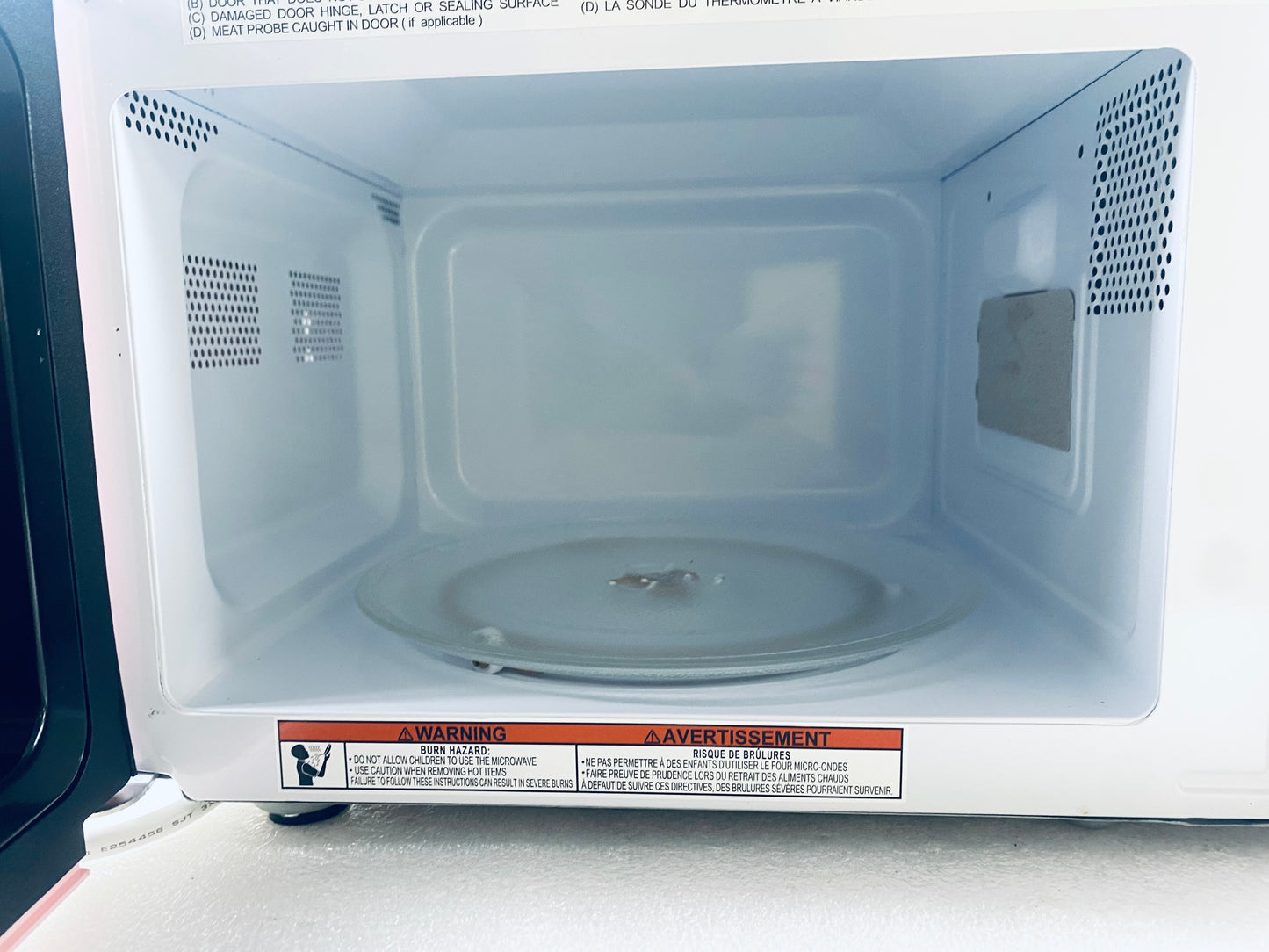 Like New Nostalgia 7 Cu. Ft. Retro Compact Countertop Microwave Oven, Pink