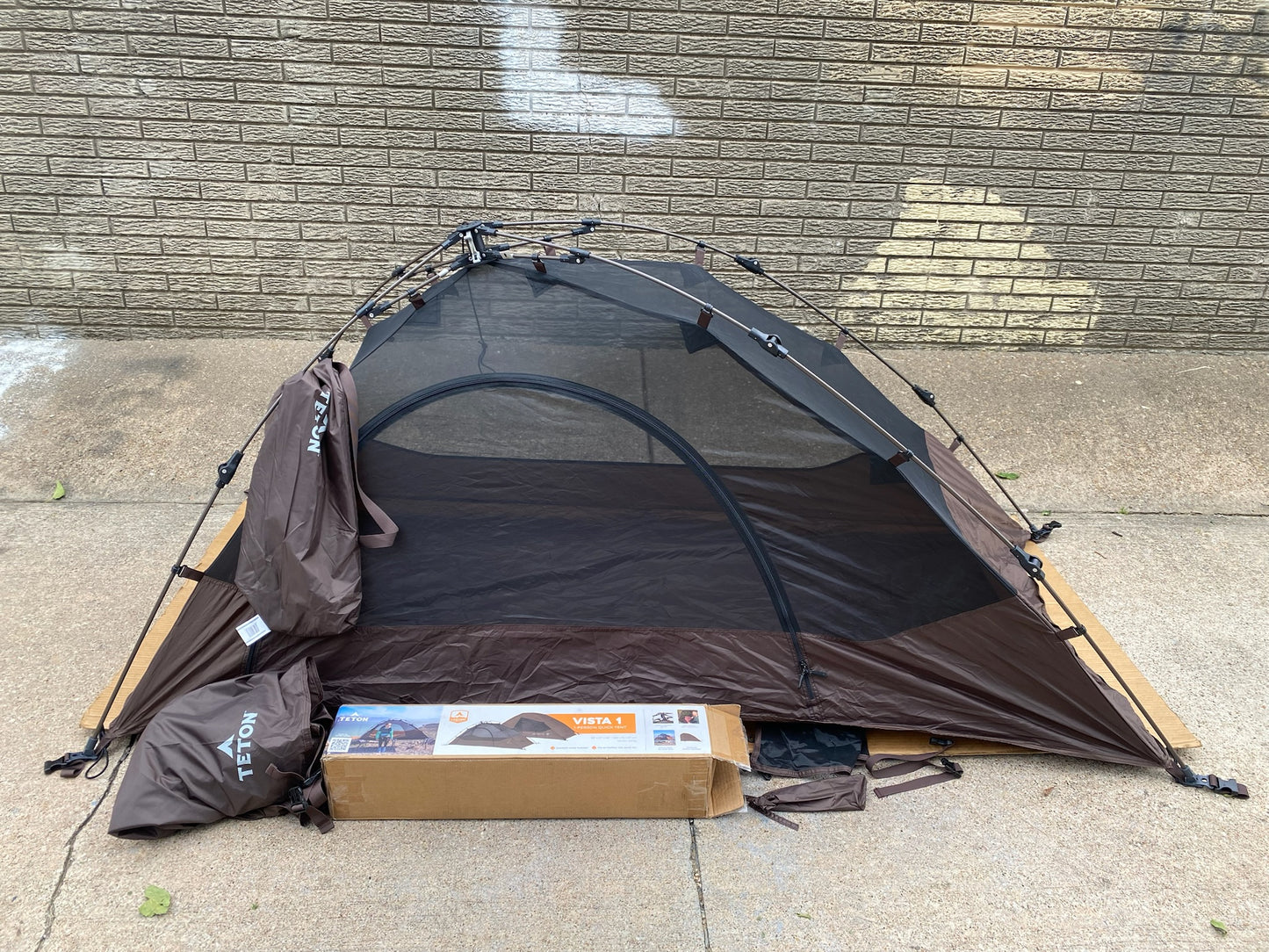 New Other Teton Sports Quick Dome Camping & Backpacking Tent W/ Clip-On Rainfly
