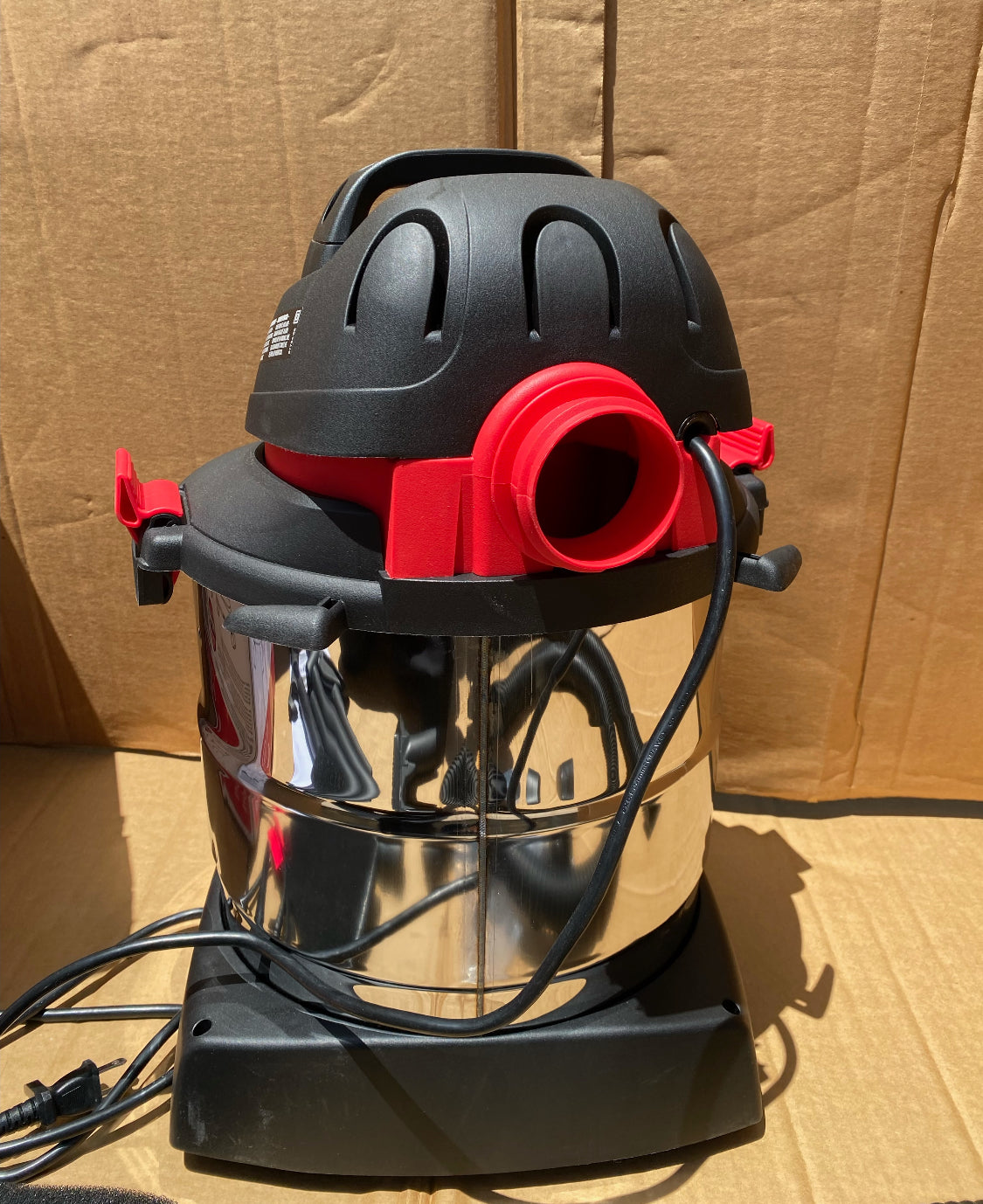Like New Shop-Vac Wet/Dry 5 Gallon, 4.5 Peak HP Vacuum, Stainless Steel