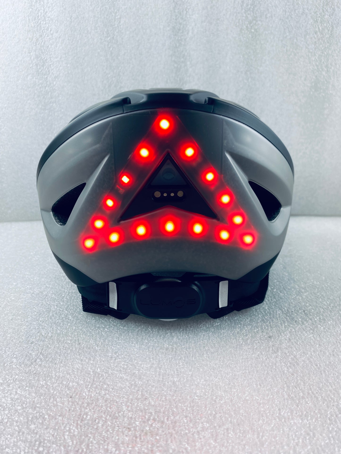 New Other Lumos Kickstart M/L Bluetooth Black Smart Bike Helmet With Remote