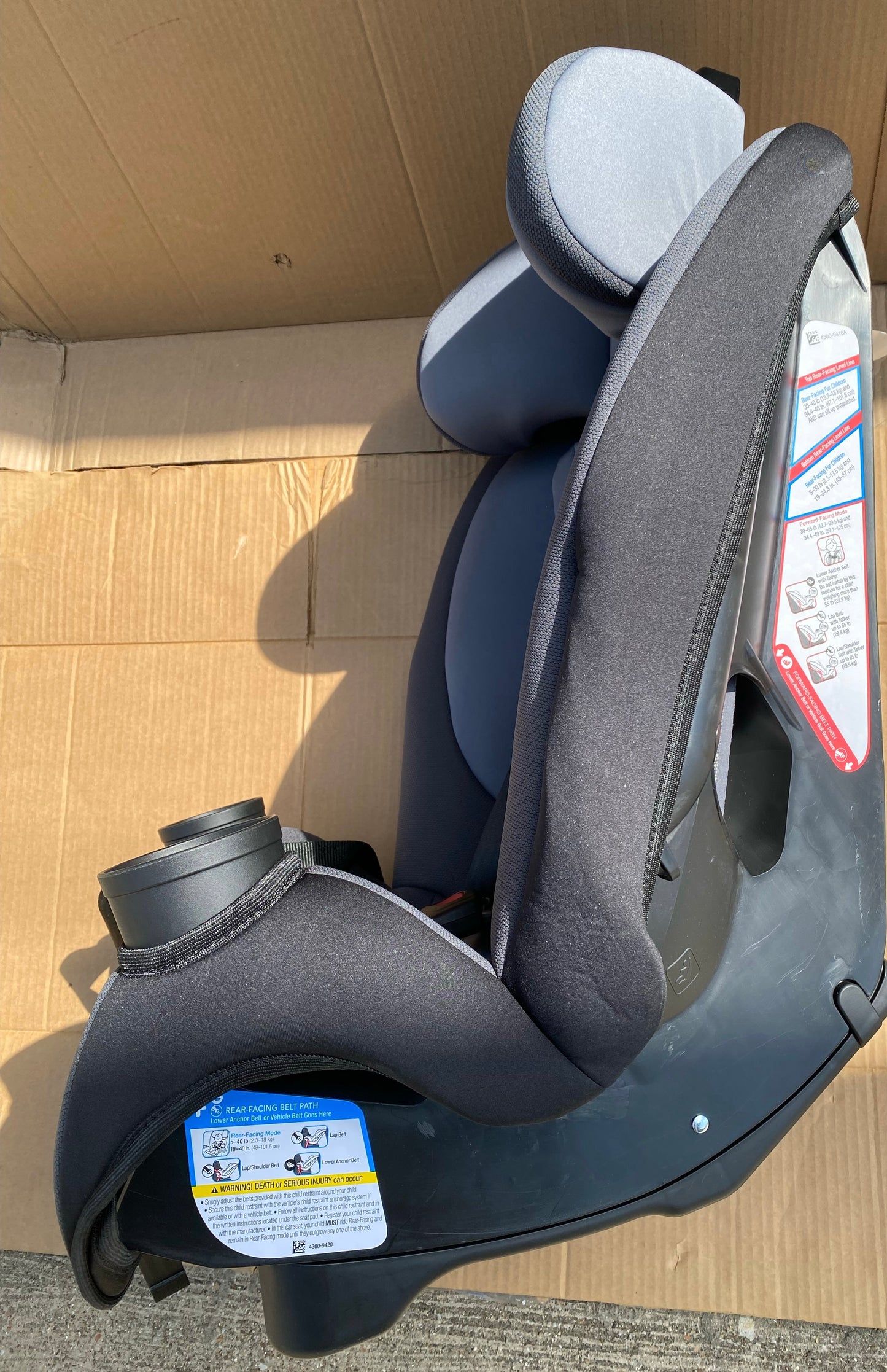 Like New Safety 1st Ellaris 3-in-1 Convertible Rear & Forward-Facing Car Seat