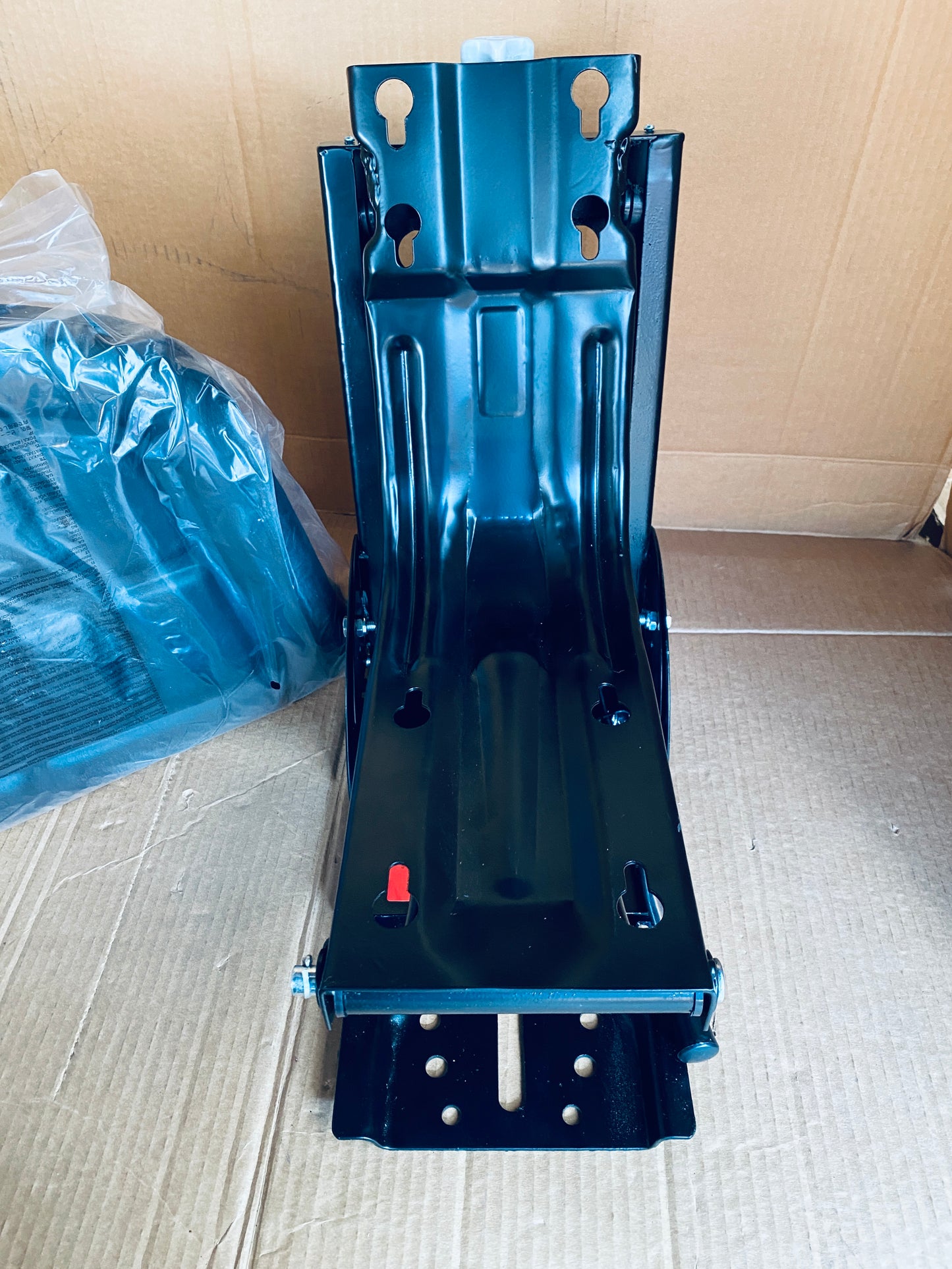 New Other VEVOR Universal Adjustable Forklift/Tractor Seat With Micro Switch, Black