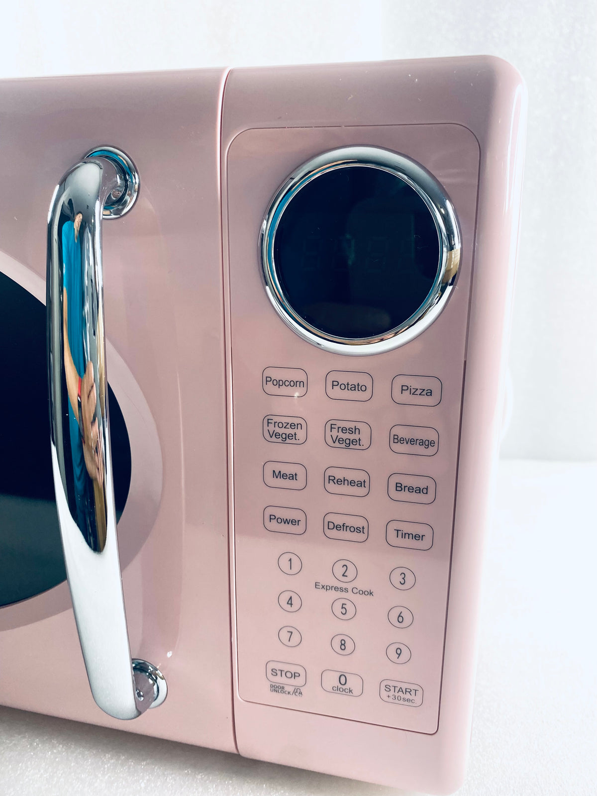 New Other Nostalgia 0.7 Cu. Ft. Retro Microwave, Pink