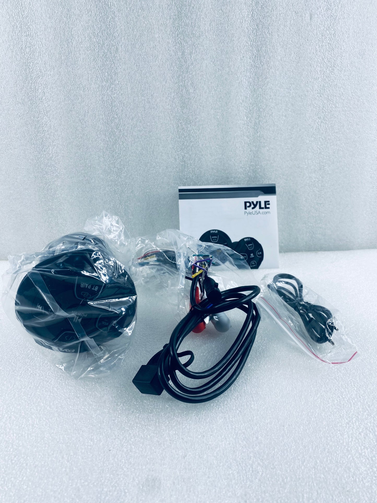 New Open Box Pyle Power Sports Amplified 300W Wireless Bluetooth Audio Control