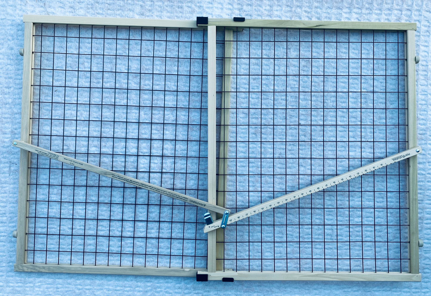 New Other MYPET 29.5"-50" Wide & 31” Tall Wire Mesh Pressure Mounted Dog Gate