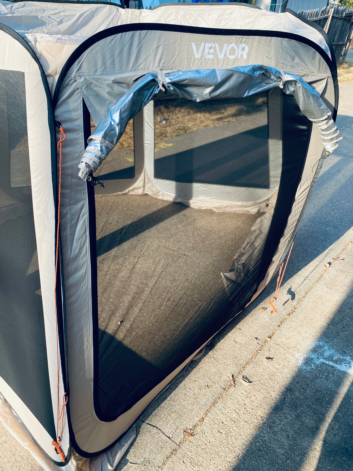 Like New VEVOR 10’ x 9.2’ Pop Up Screen House Tent With Awning For 4–8 People