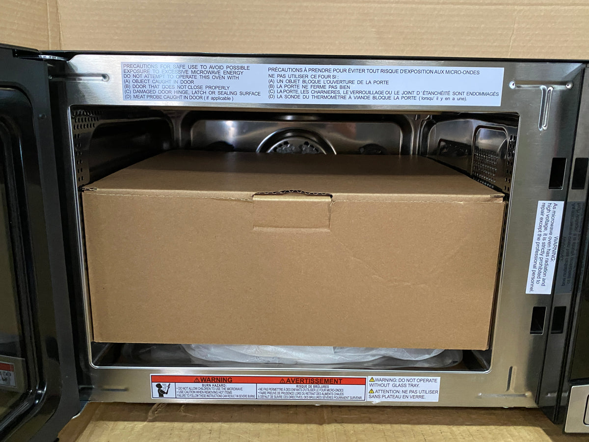 New Other FRIGIDAIRE 1.2 cu ft Microwave, Digital Air Fryer, Convection Oven