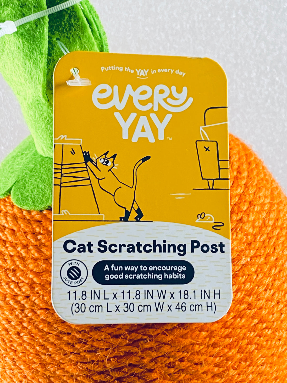 New EveryYay Medium Novelty Carrot Cat Scratch Post, 11.8"L x 11.8"W x 18.1"H