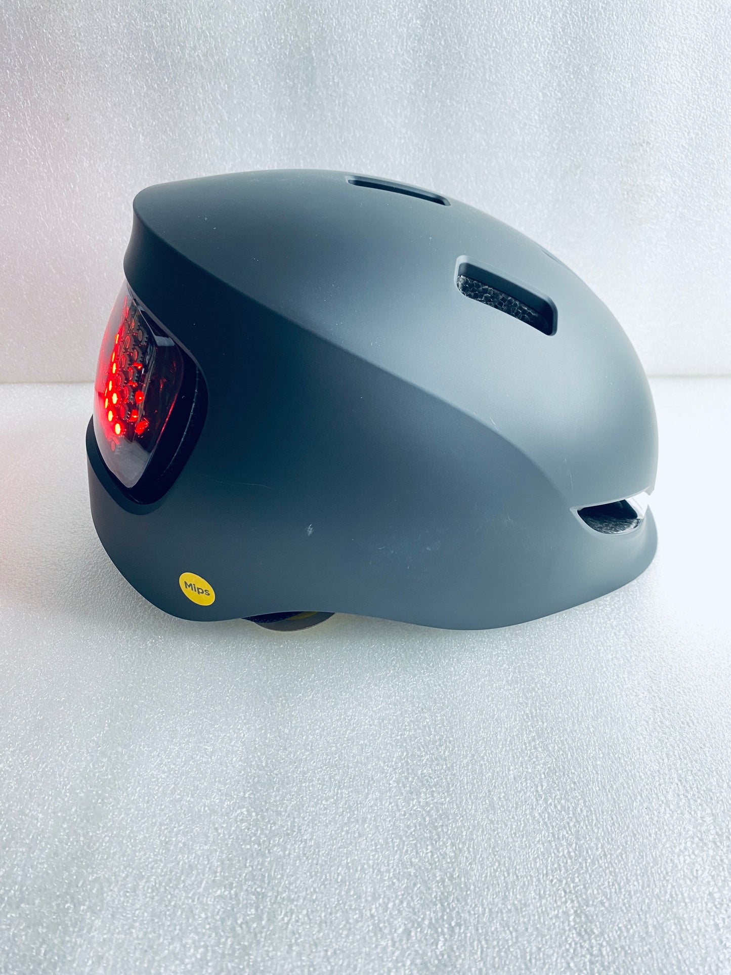 New Other Lumos Matrix Size M/L Bluetooth Charcoal Black Smart Helmet W/ Remote
