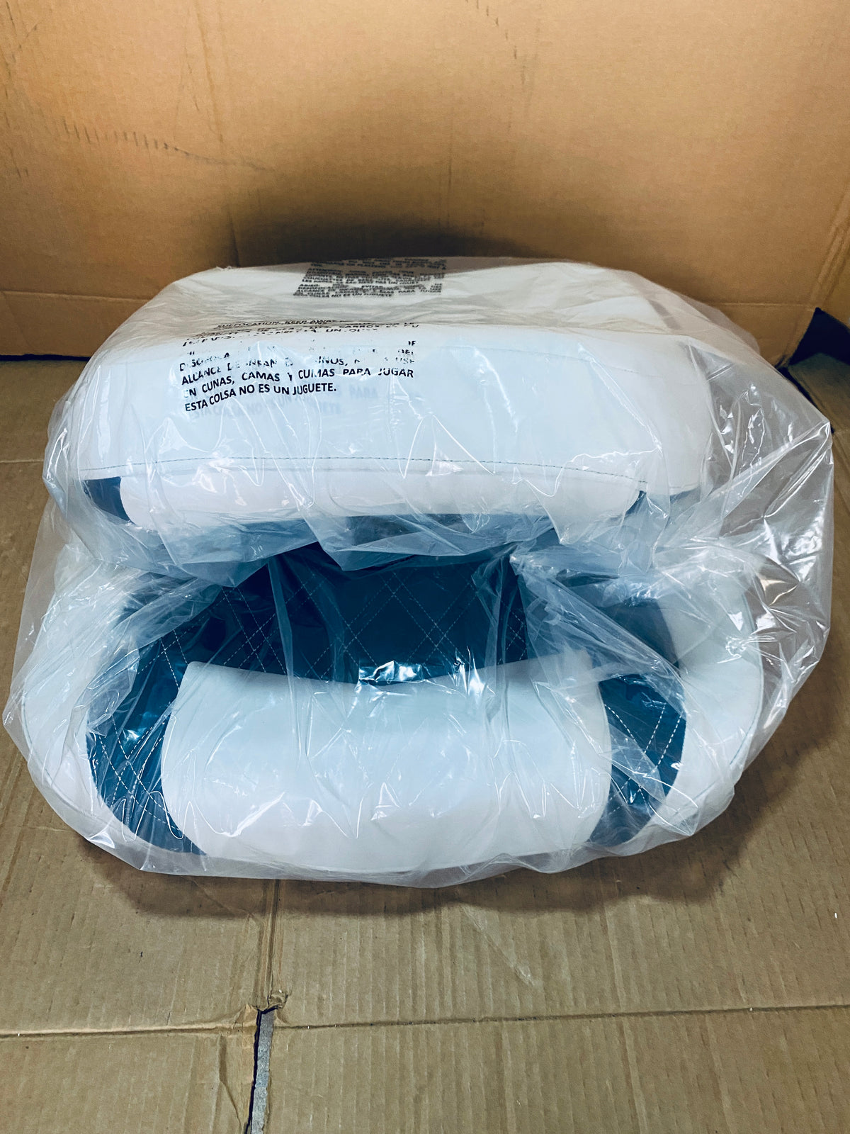 New Other Lippert Folding Pontoon Boat Seat With Contoured Foam Cushioning