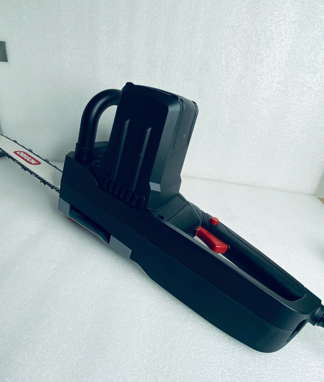 New Other Oregon CS1400 15 Amp Corded Electric Chainsaw W/ 16" Guide Bar & Chain