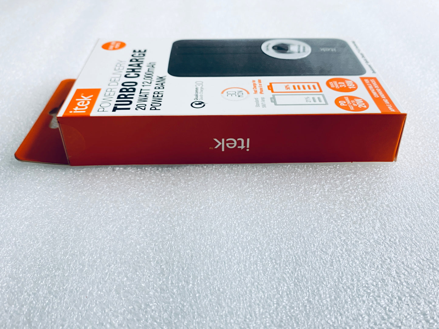 New Itek Power Delivery Turbo Charge 20 Watt 12,000mAh Power Bank, Black