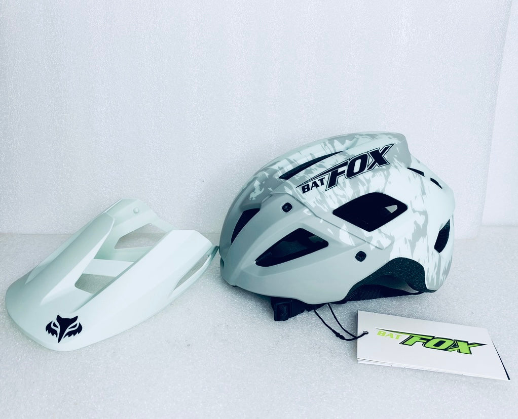 New Bat Fox Size M (55-58cm) Adjustable Lightweight Bicycle Helmet, White/Camo