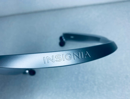 insignia Wireless In-Ear Bluetooth Headset Silver NS-CAHBTEBNC-S - (READ)