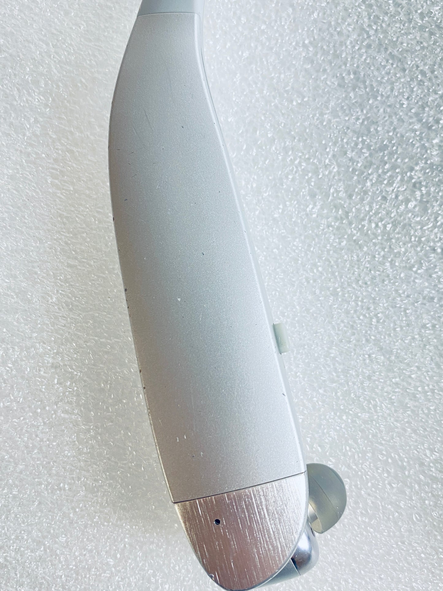 insignia Bluetooth Silver Noise-Canceling Wireless In-Ear Headset NS-CAHBTEBNC-S