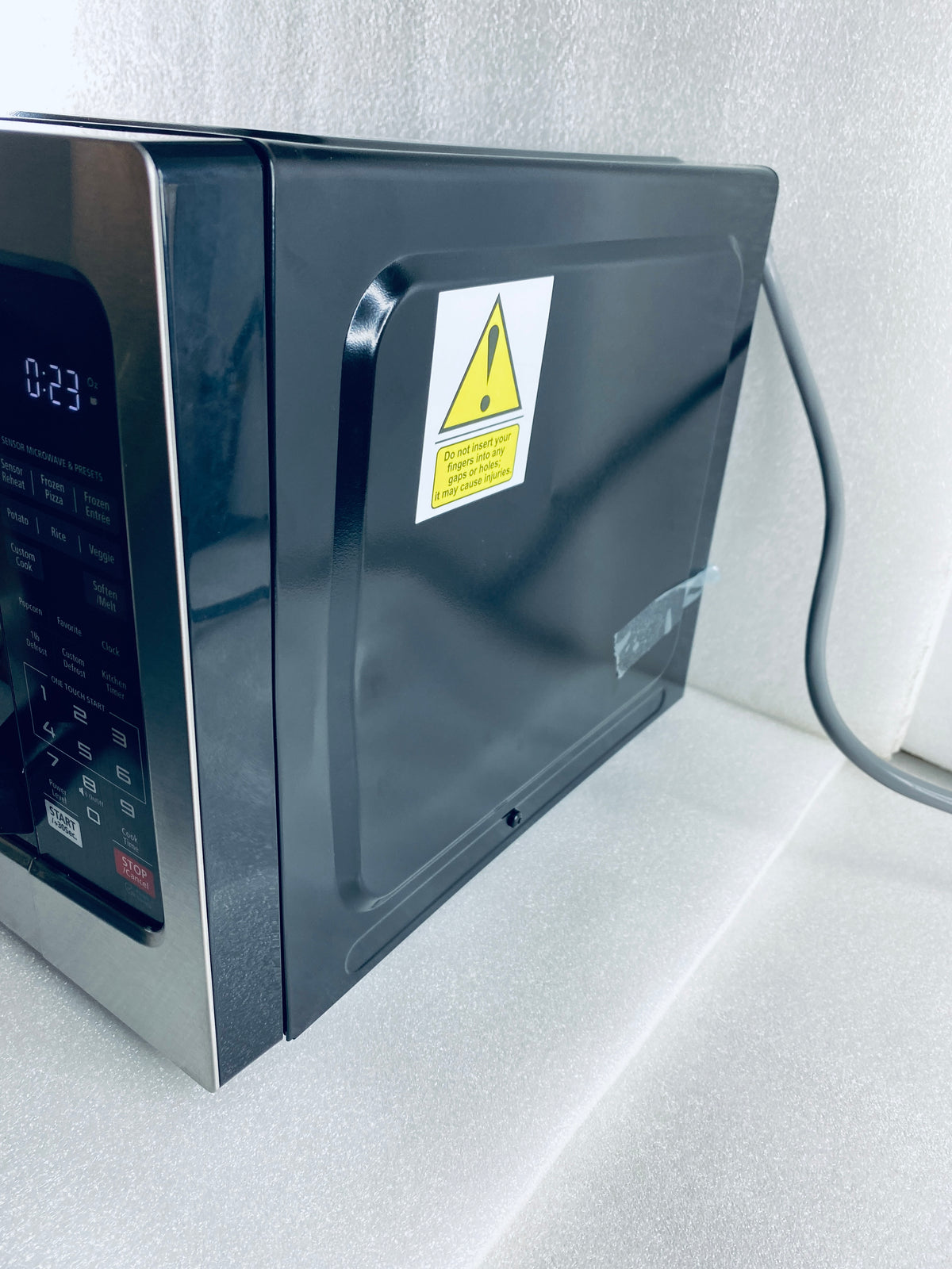 New Other TOSHIBA Countertop Microwave Ovens 1.2 Cu Ft With 12.4" Turntable