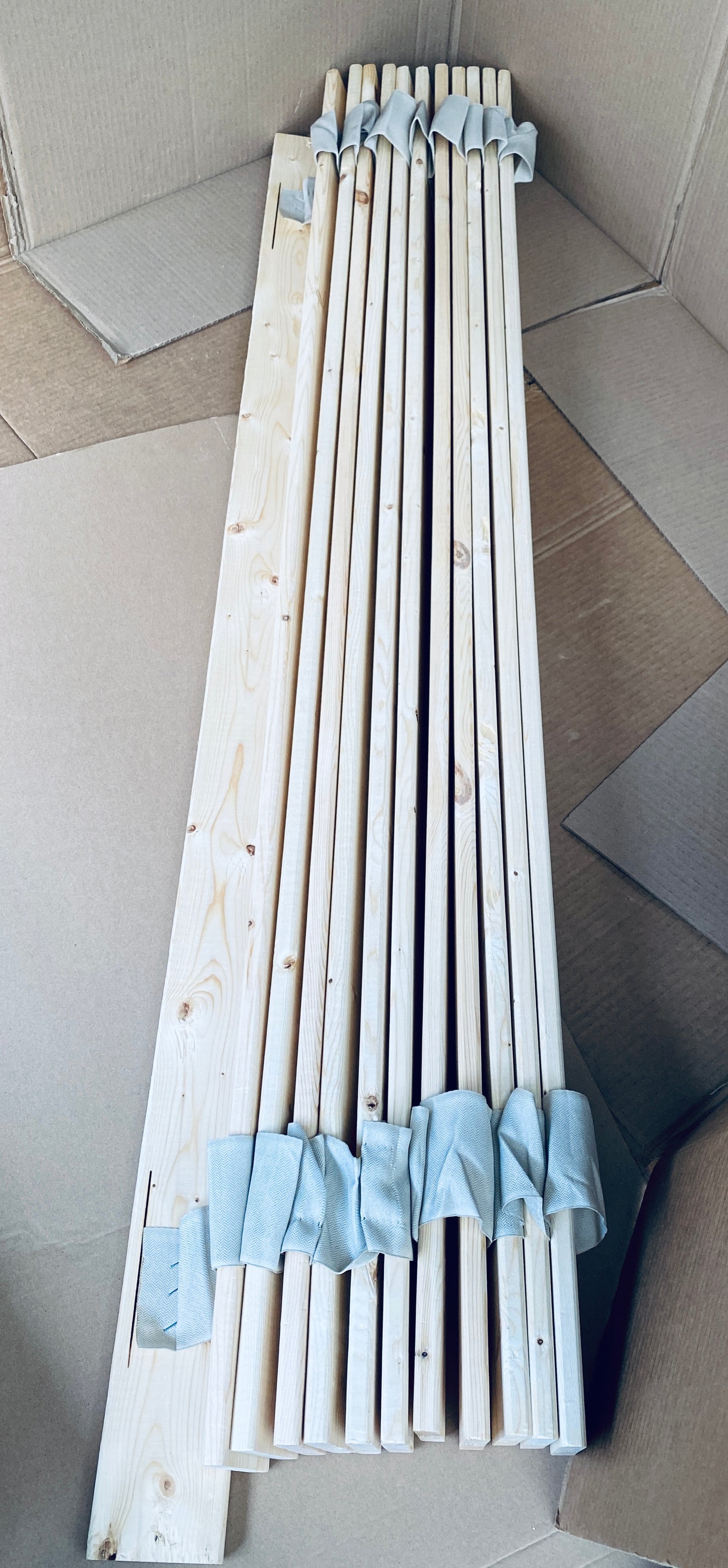 New Other Greaton Horizontal Wooden Board/Bed Slats, 78" x 60.5" x 0.68”
