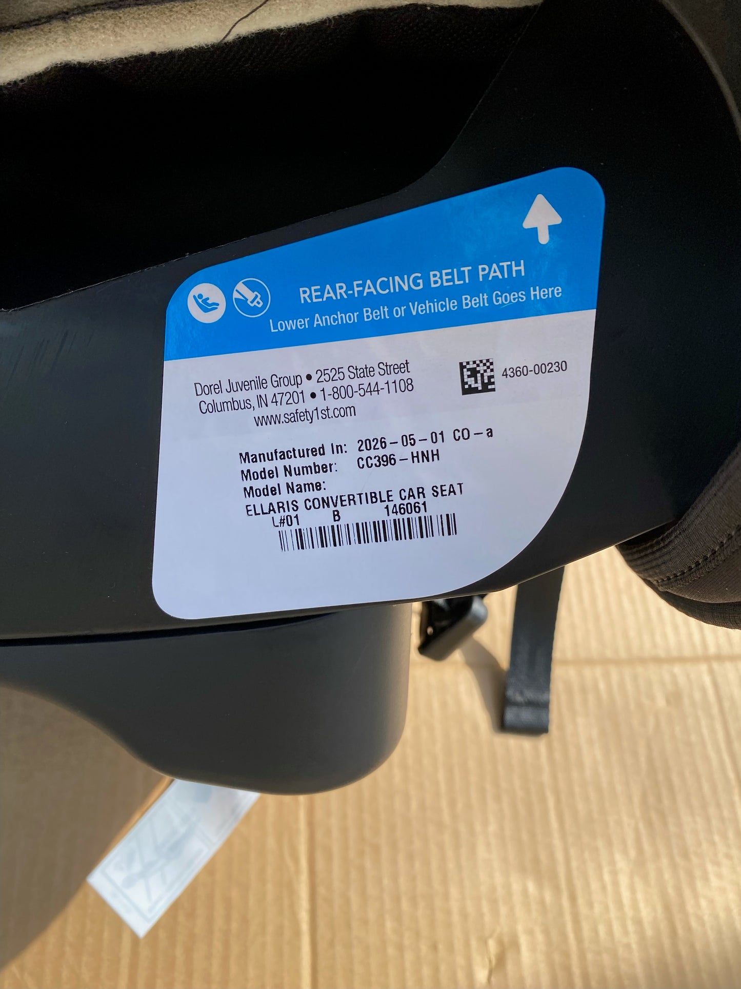 Like New Safety 1st Ellaris 3-in-1 Convertible Rear & Forward-Facing Car Seat