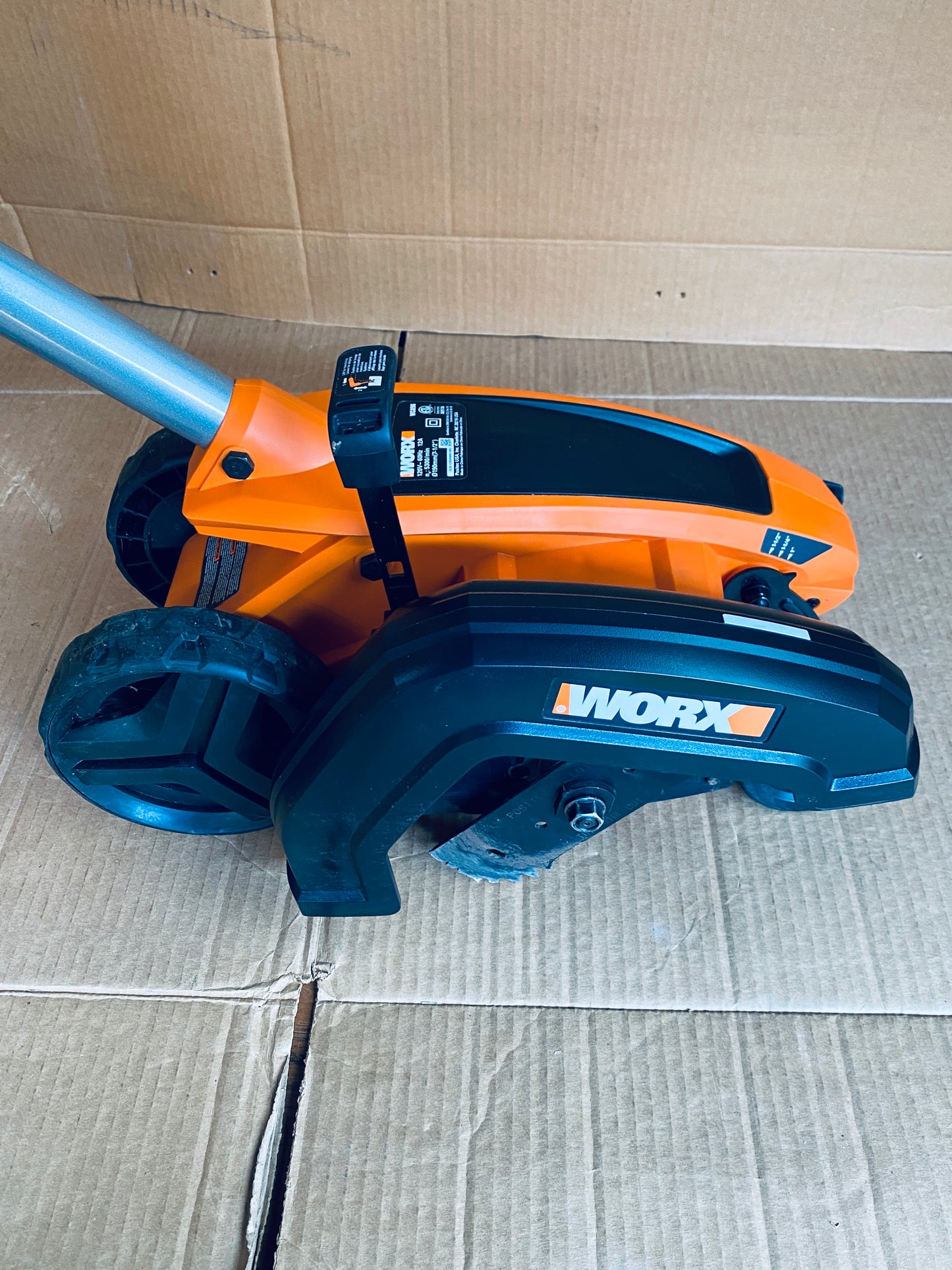 WORX Electric 12 Amp 7.5" Lawn Edger/Trencher For Lawn Landscaping