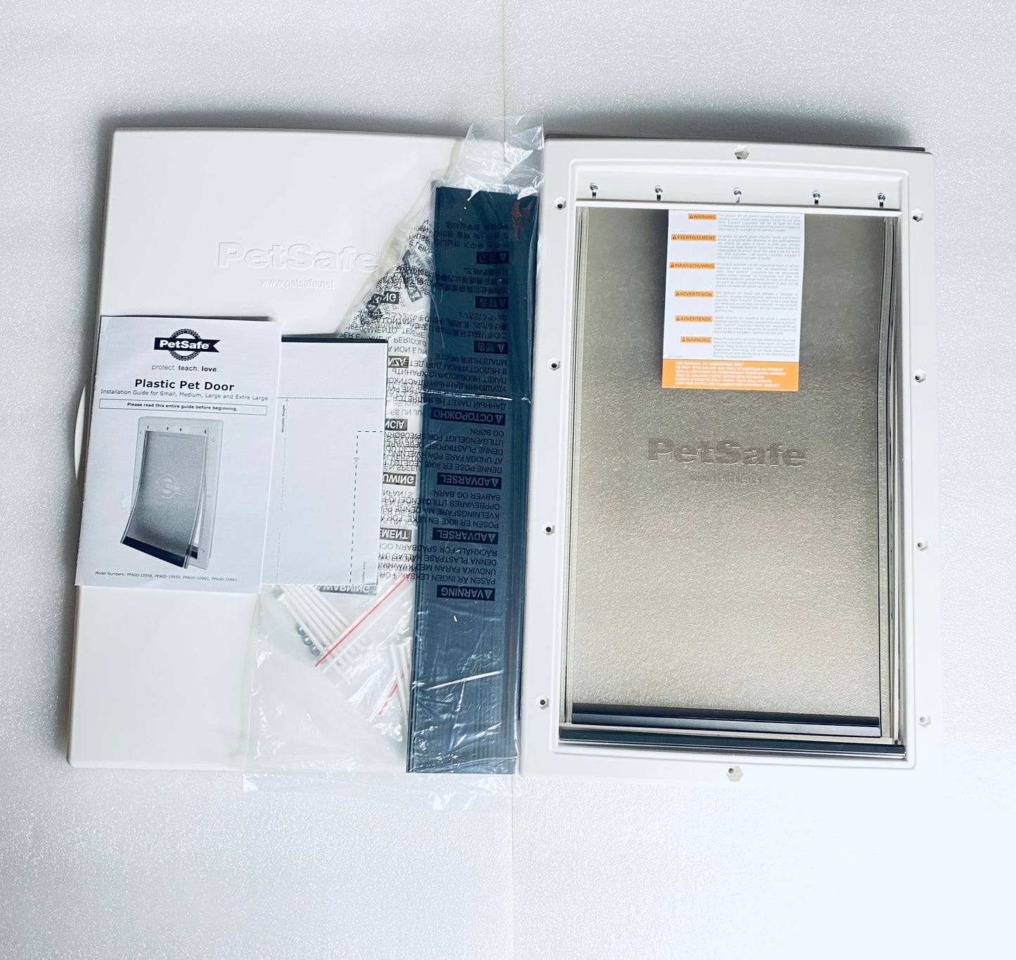 new Other - PetSafe White Plastic Large Dog/Cat Door, White