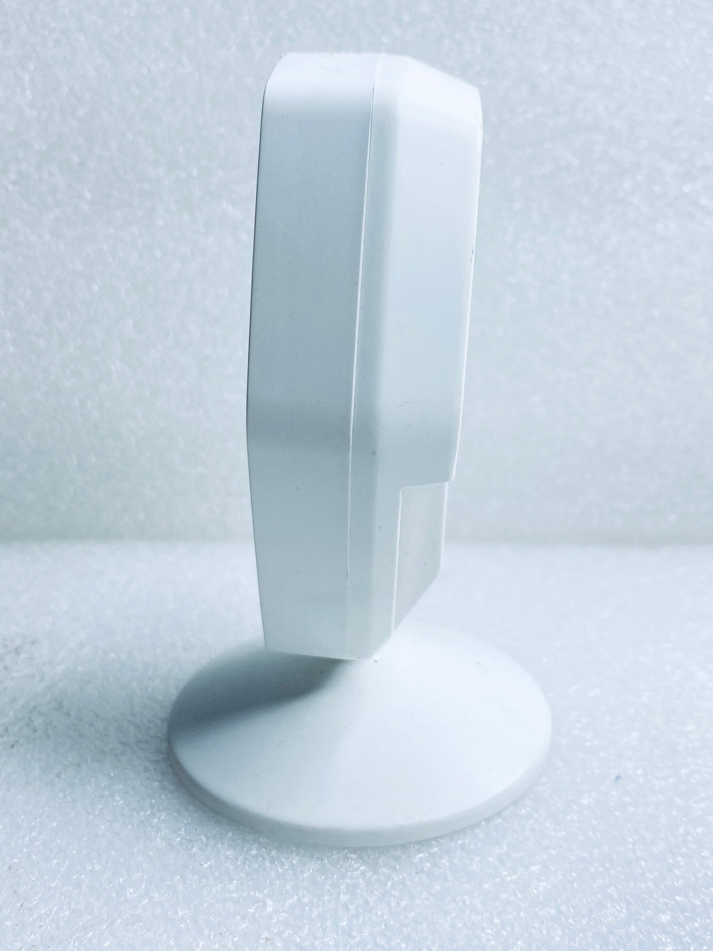 Night Owl Wireless White 1080P Indoor Security Camera, WCM-HT20W-IN-HIK