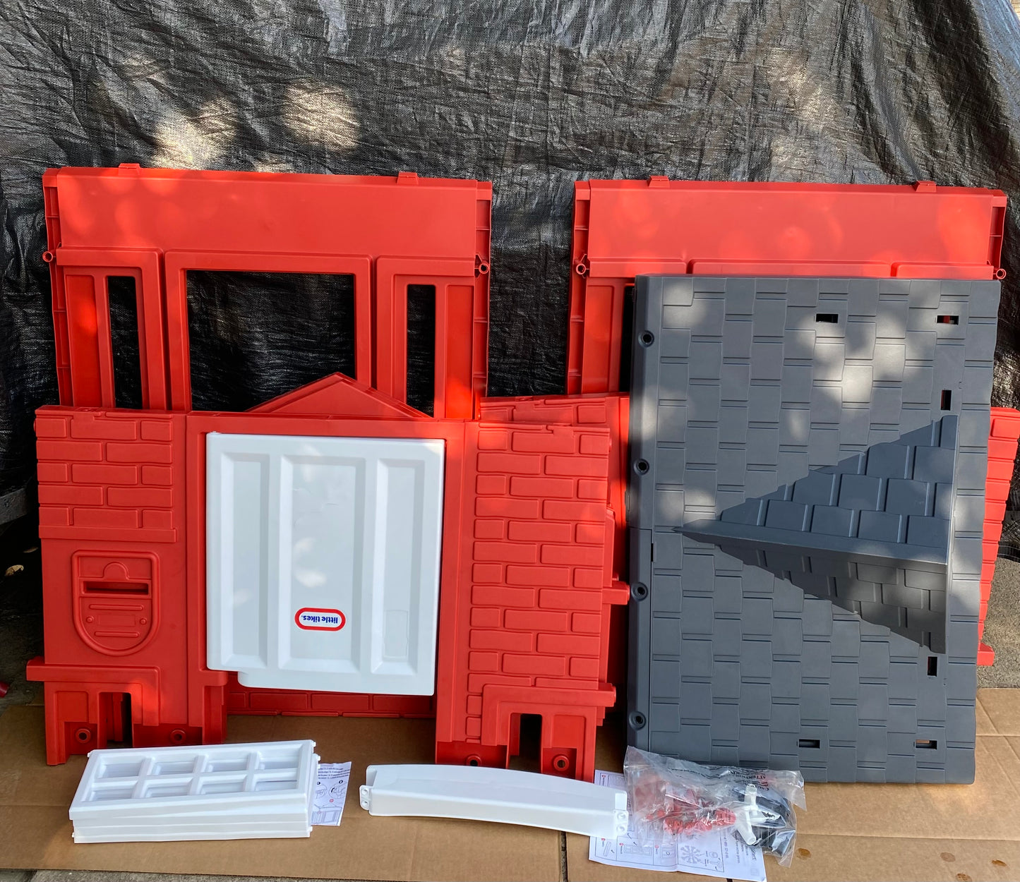 New Other Little Tikes Cape Cottage House, Red