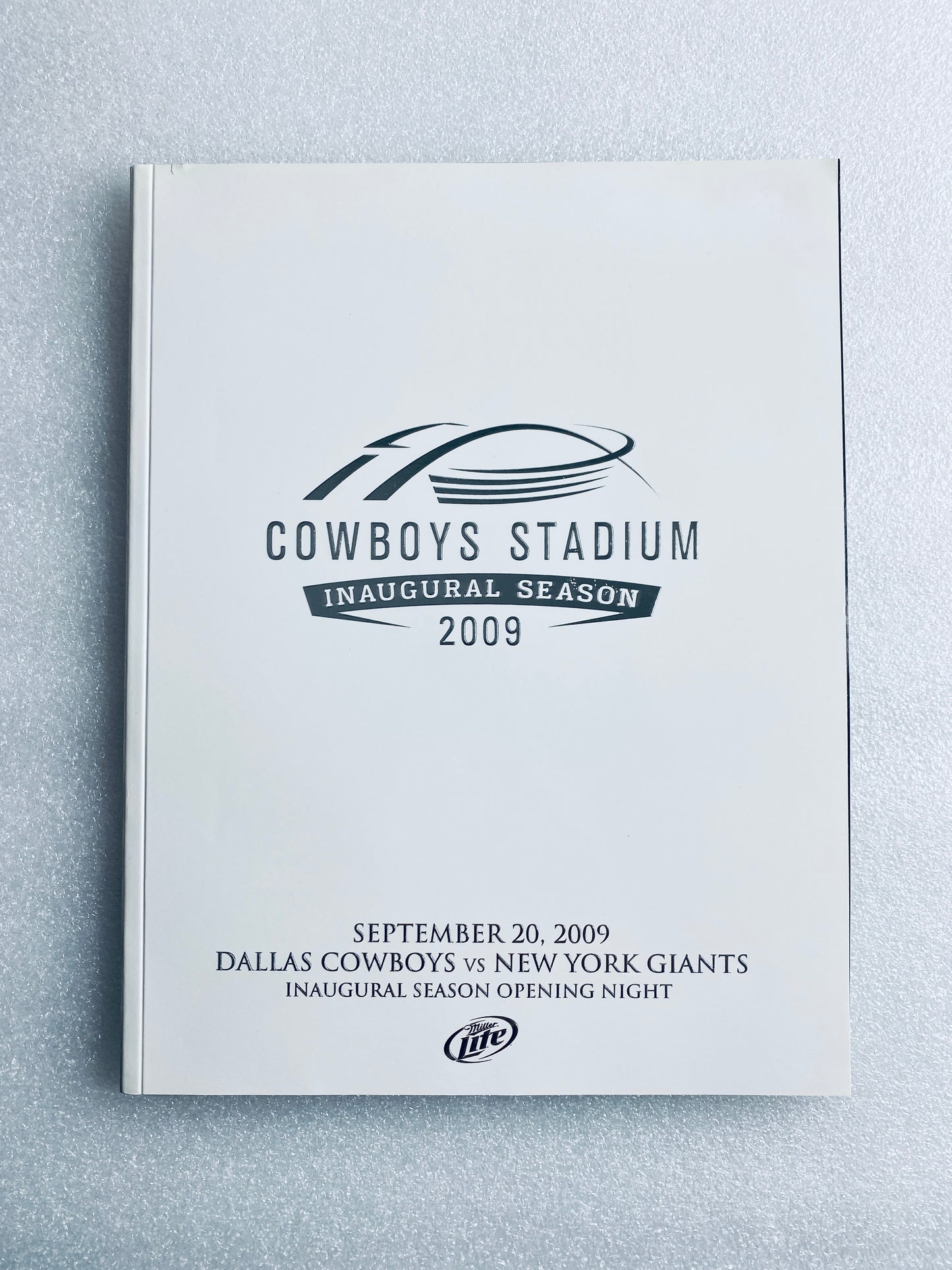 Dallas Cowboys Cheerleaders YearBook America's Sweethearts September 2009