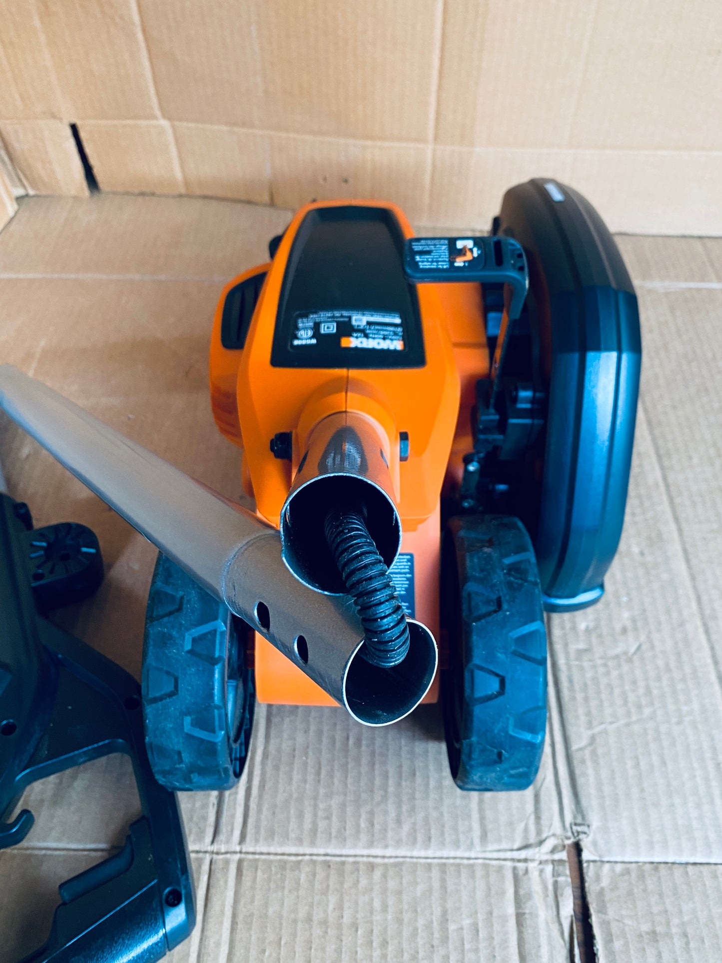 WORX Electric 12 Amp 7.5" Lawn Edger/Trencher For Lawn Landscaping